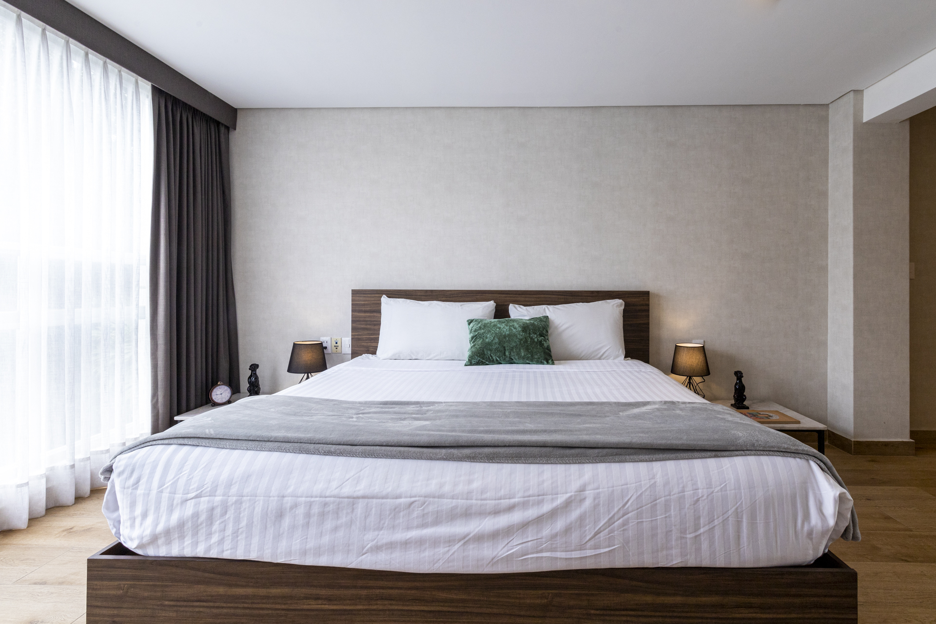 Apartment with Balcony