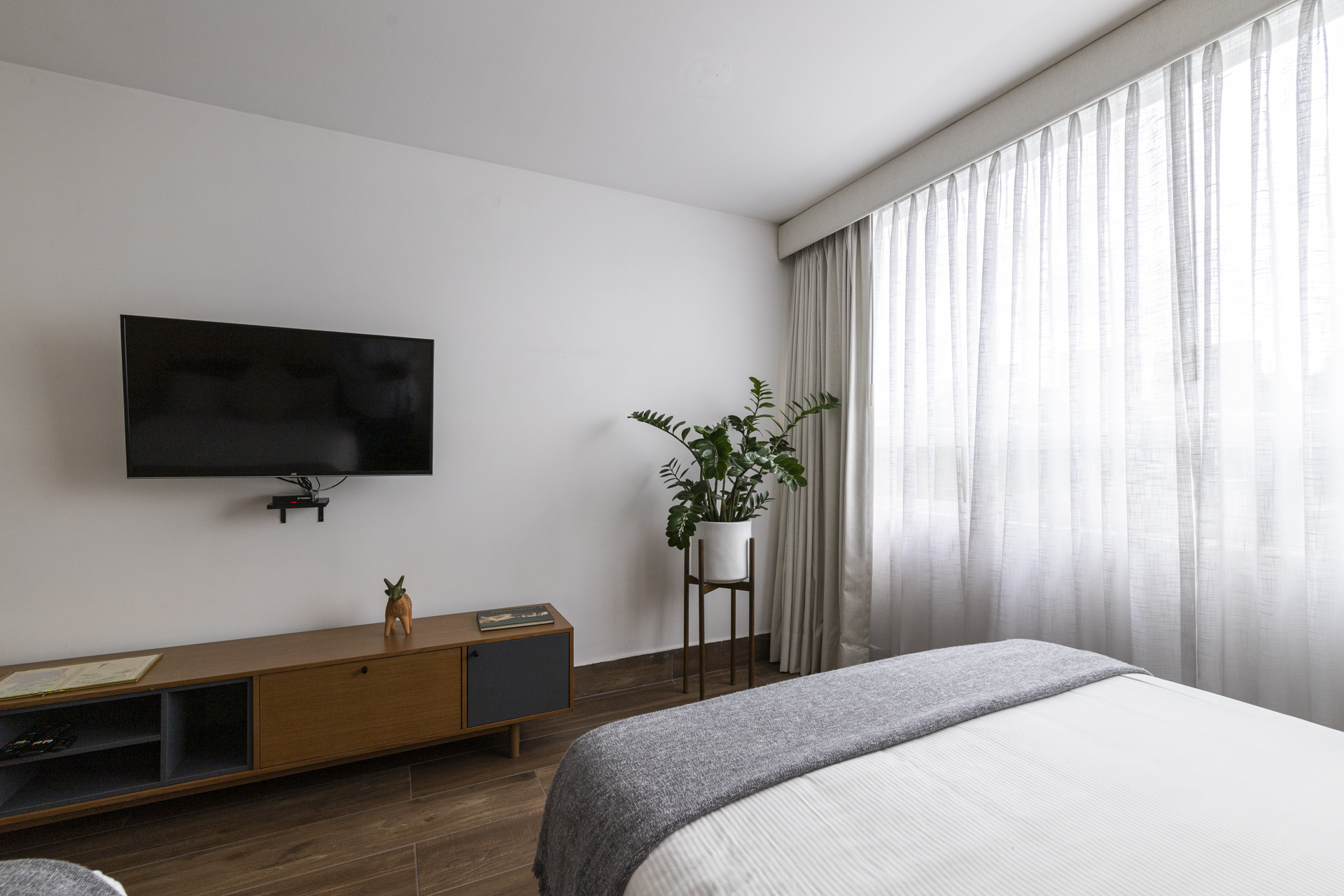 Family Room Two Bedrooms One Bathroom