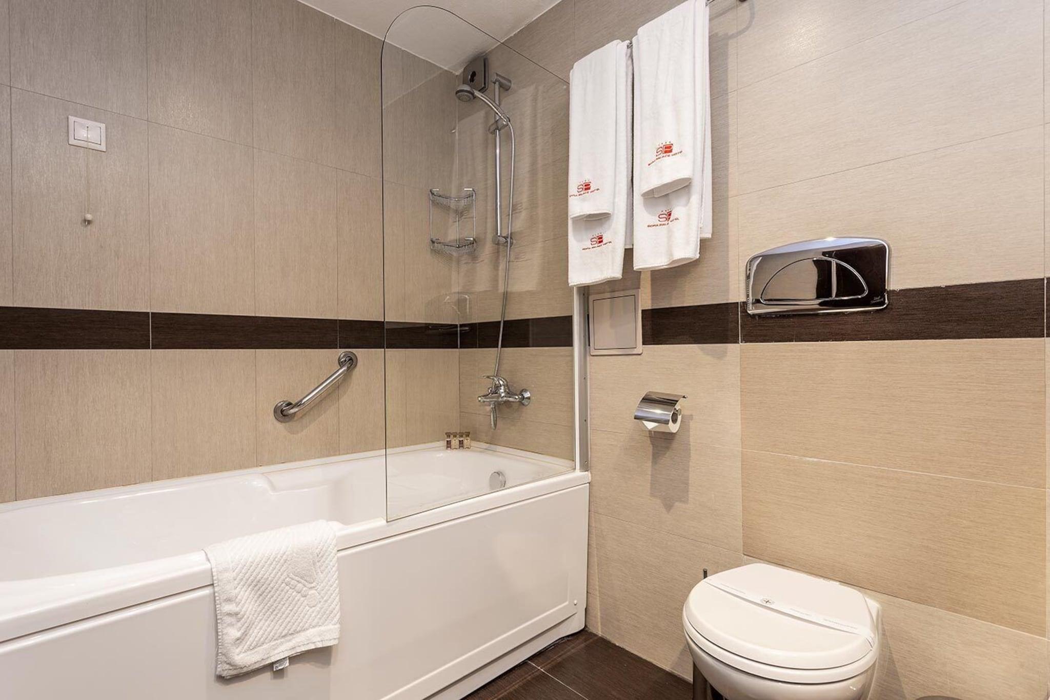 Double or Twin King Size Bed