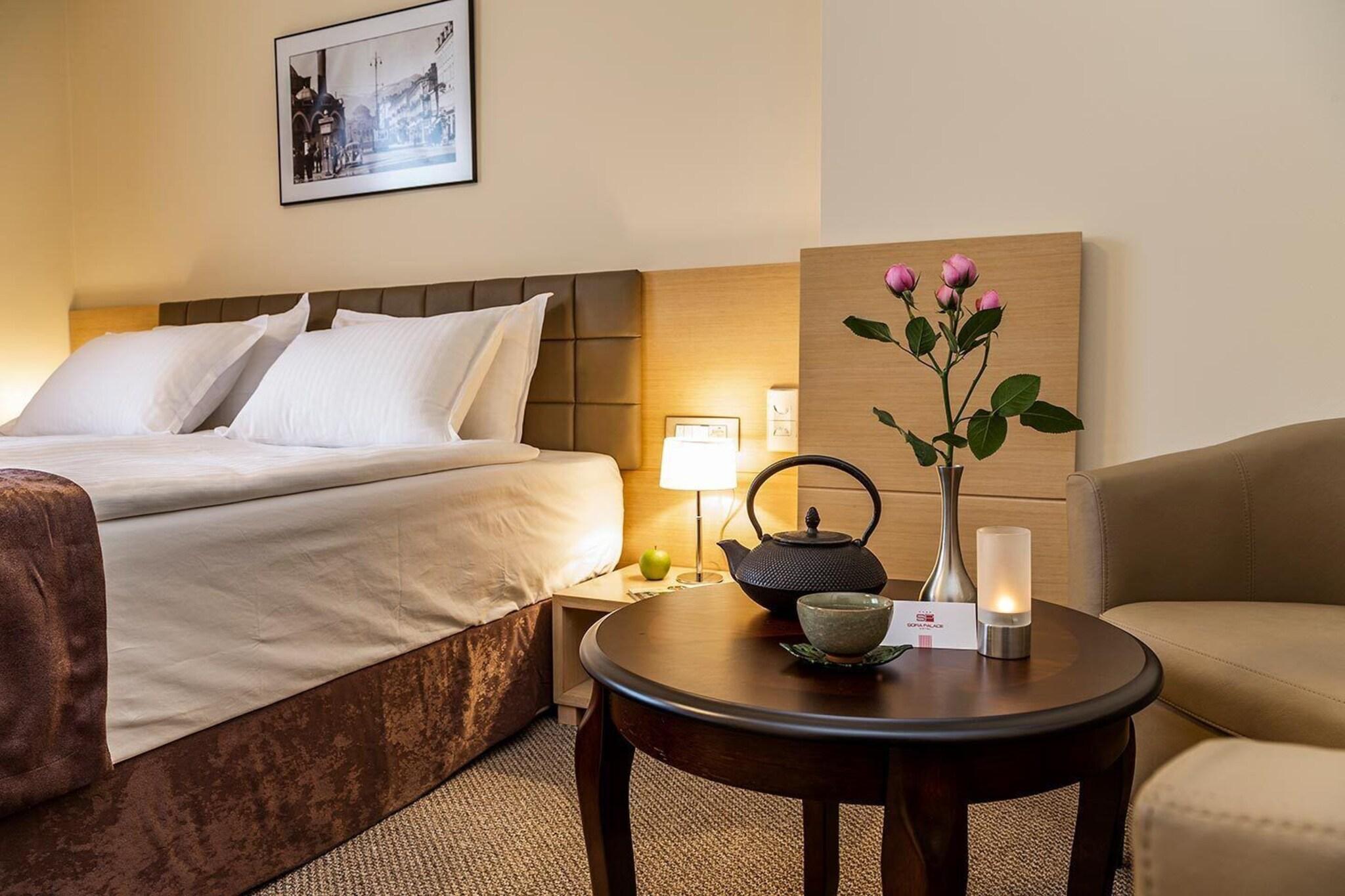 Double Deluxe King Bed