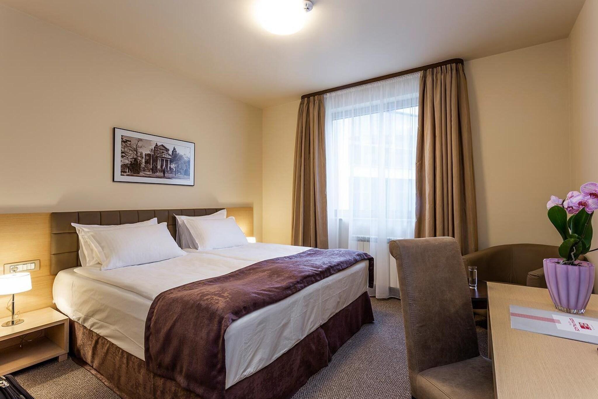 Double or Twin King Size Bed