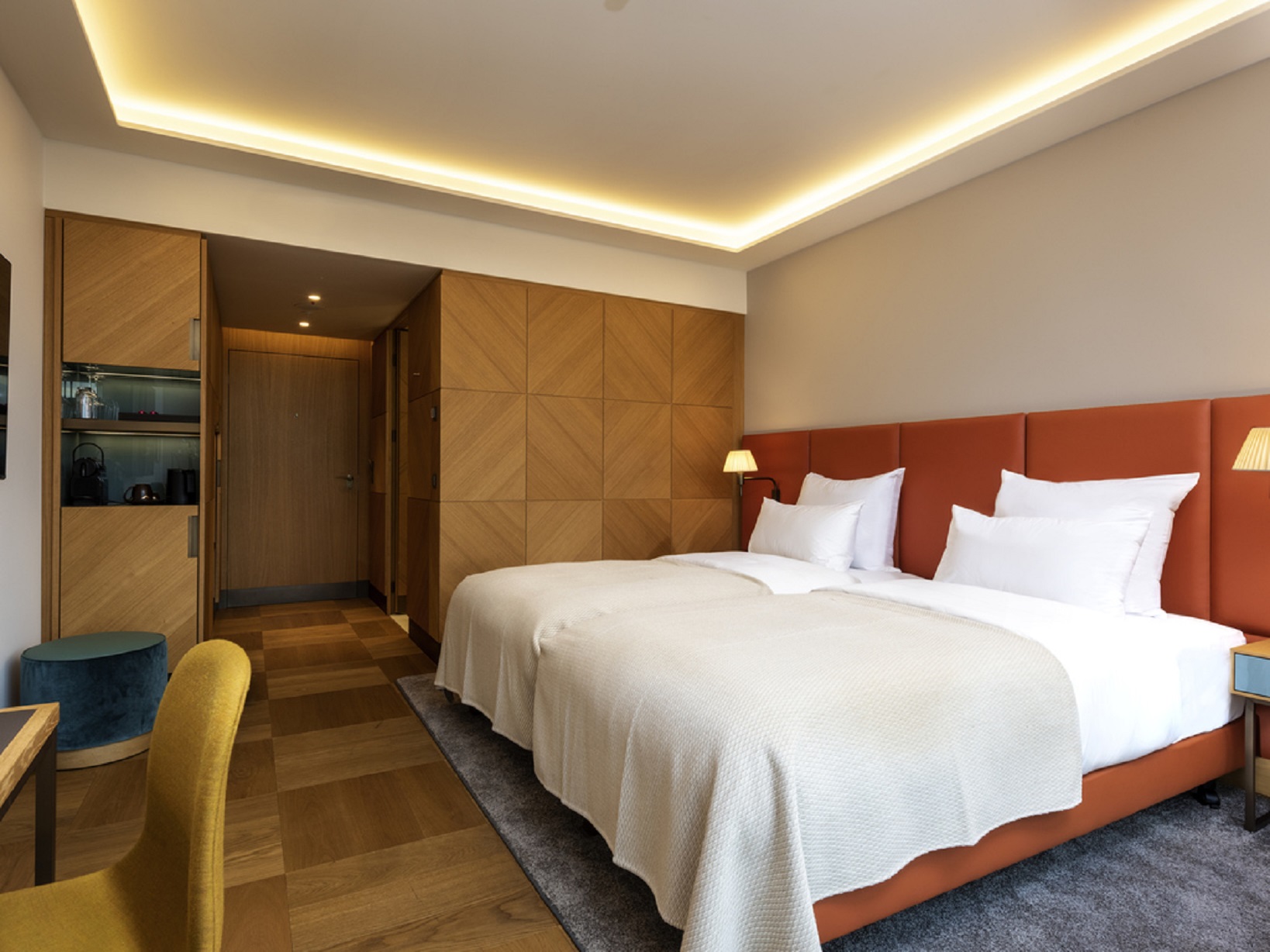 Double Classic King Bed