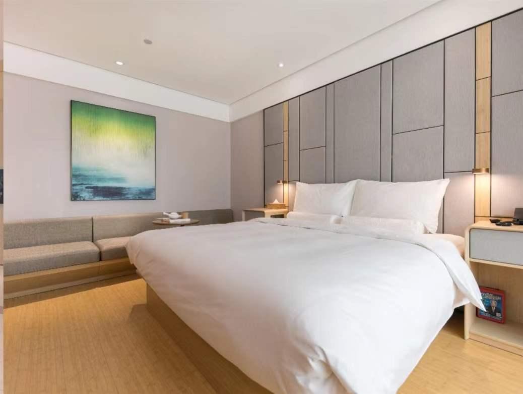 Family Room Superior