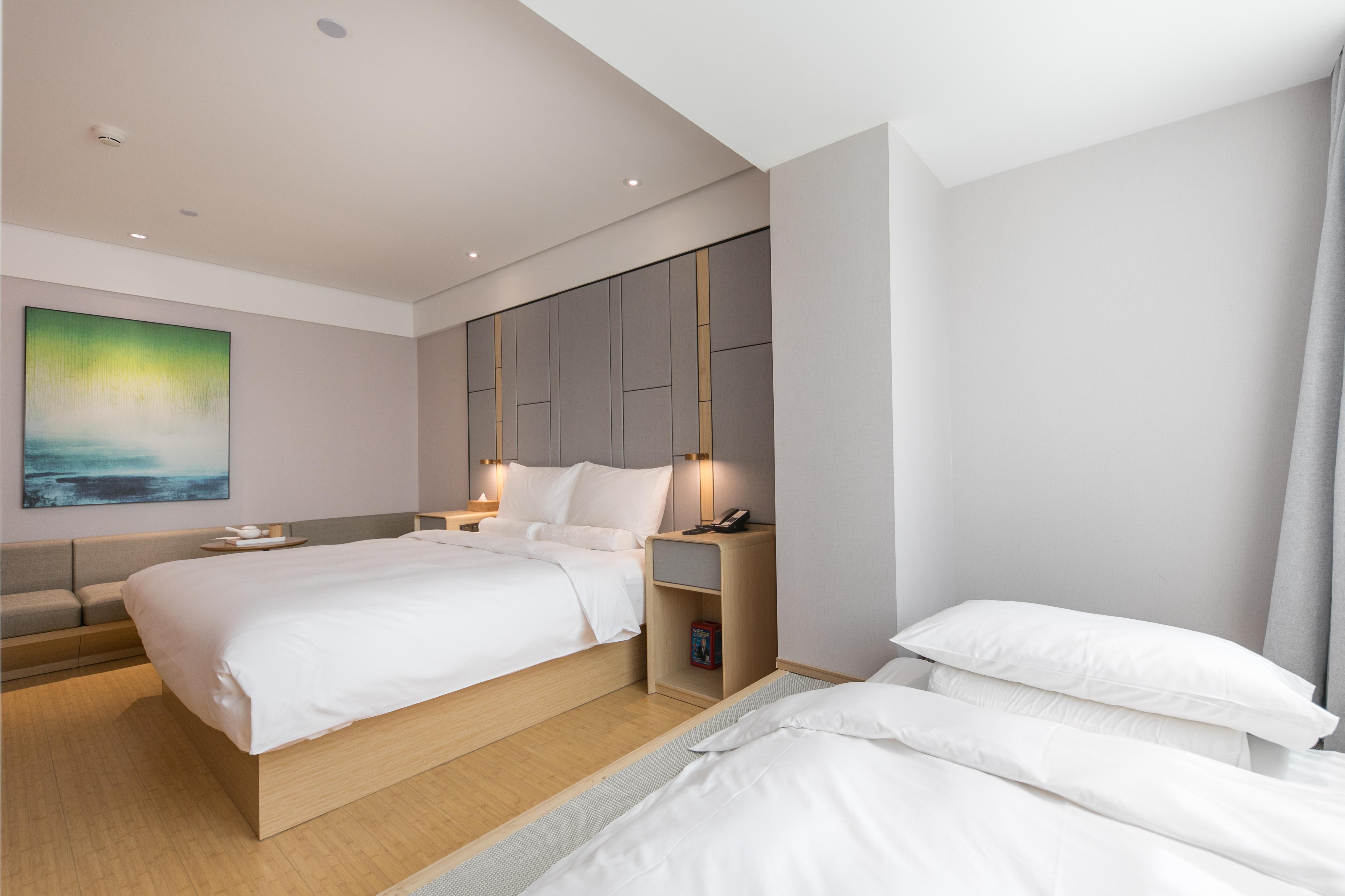 Family Room Superior