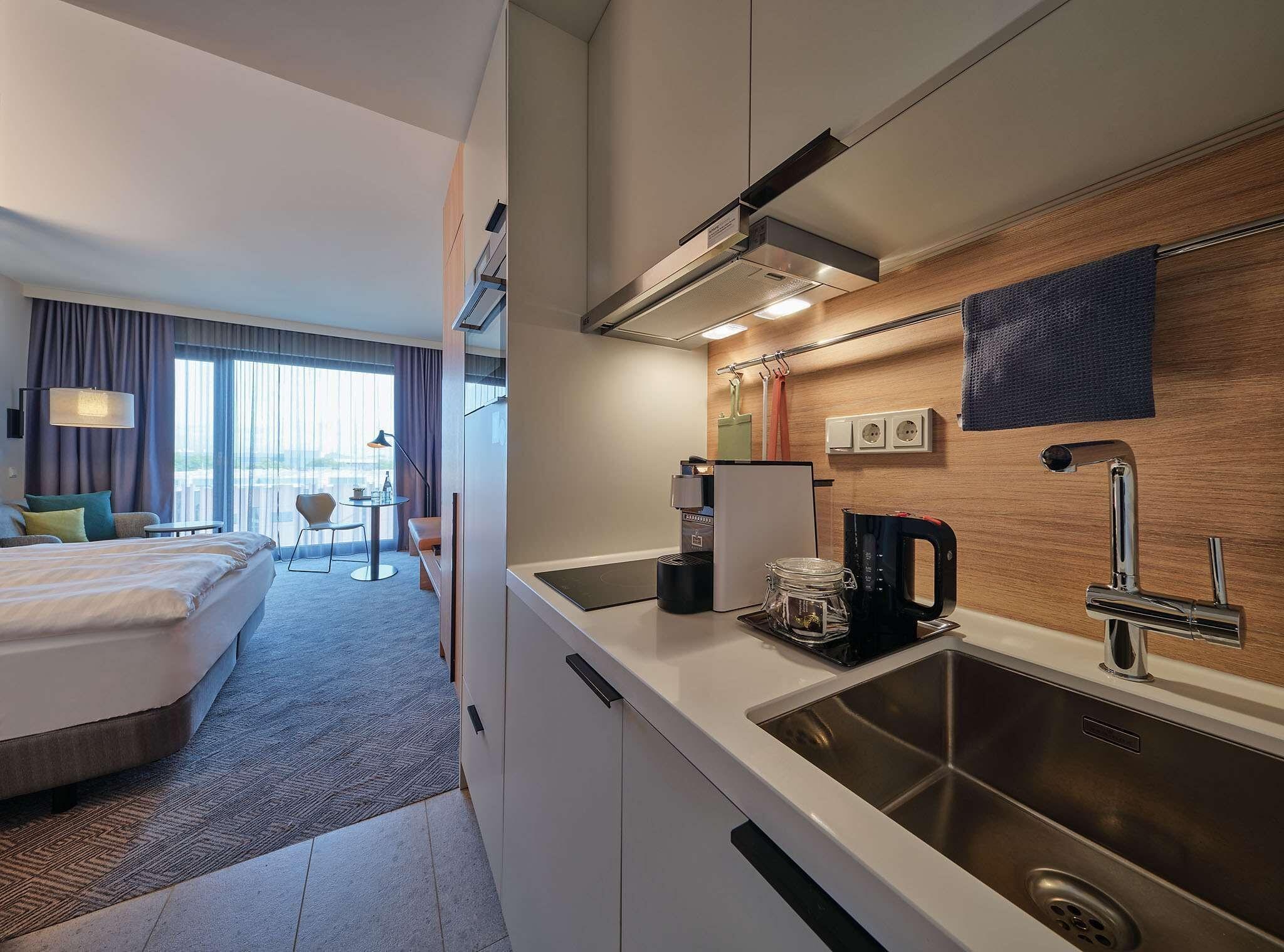 Studio King Size Bed