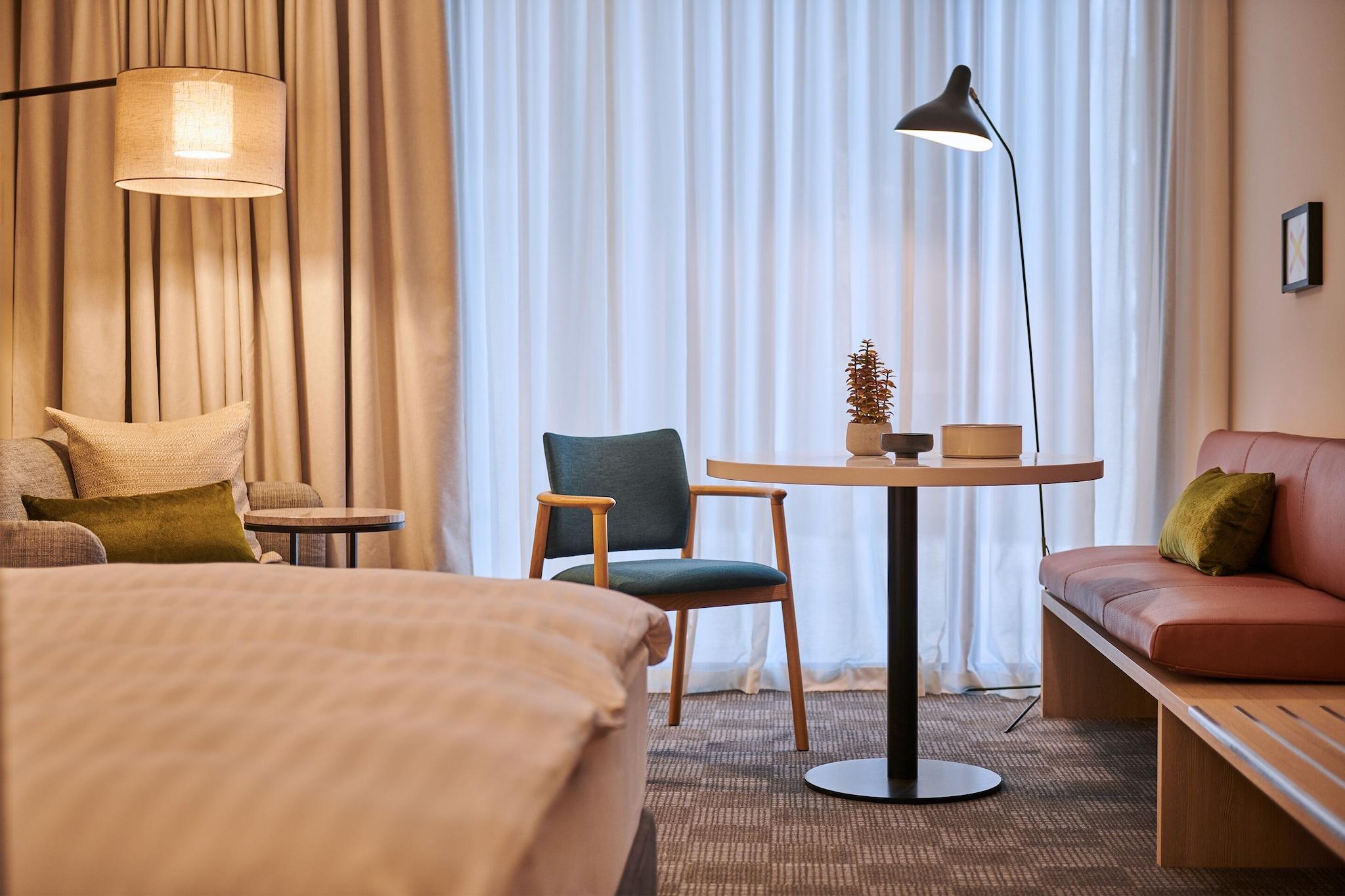 Studio Premier King Bed