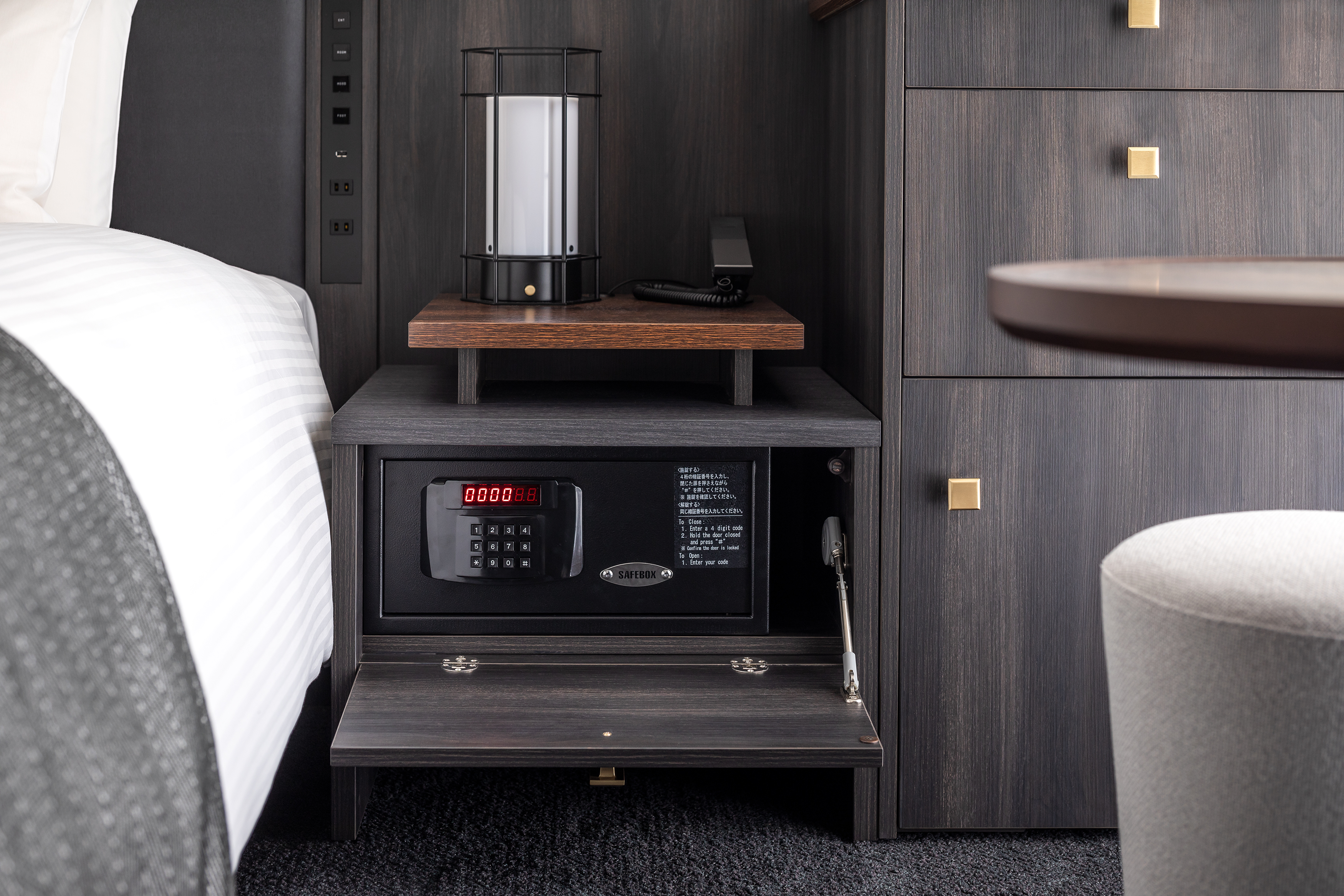 Double Queen Size Bed