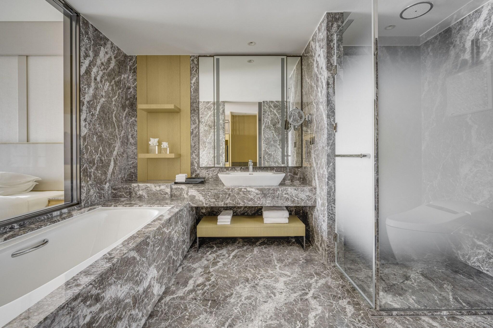 Double Deluxe City View