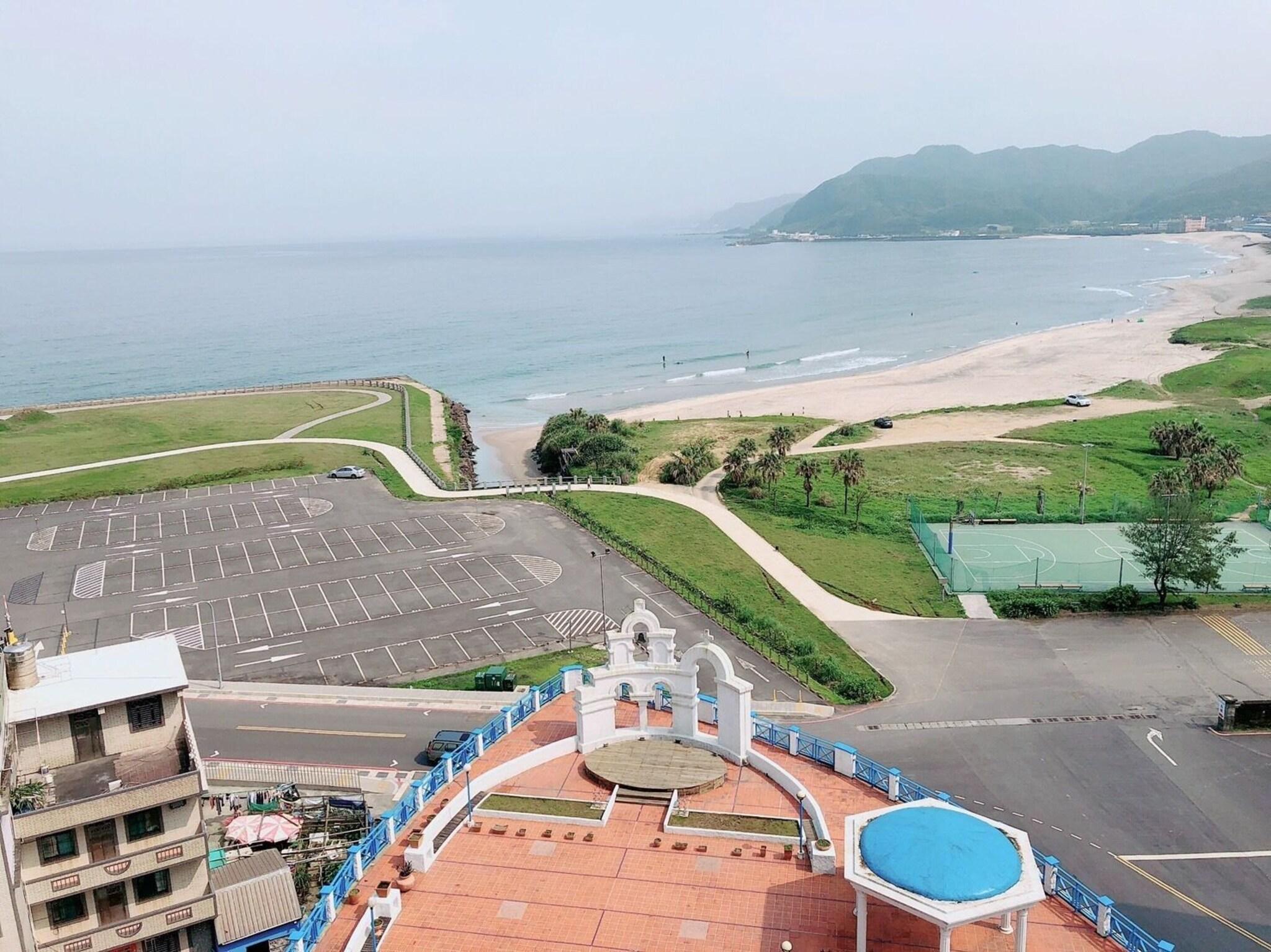 Quadruple with Shared Bathroom