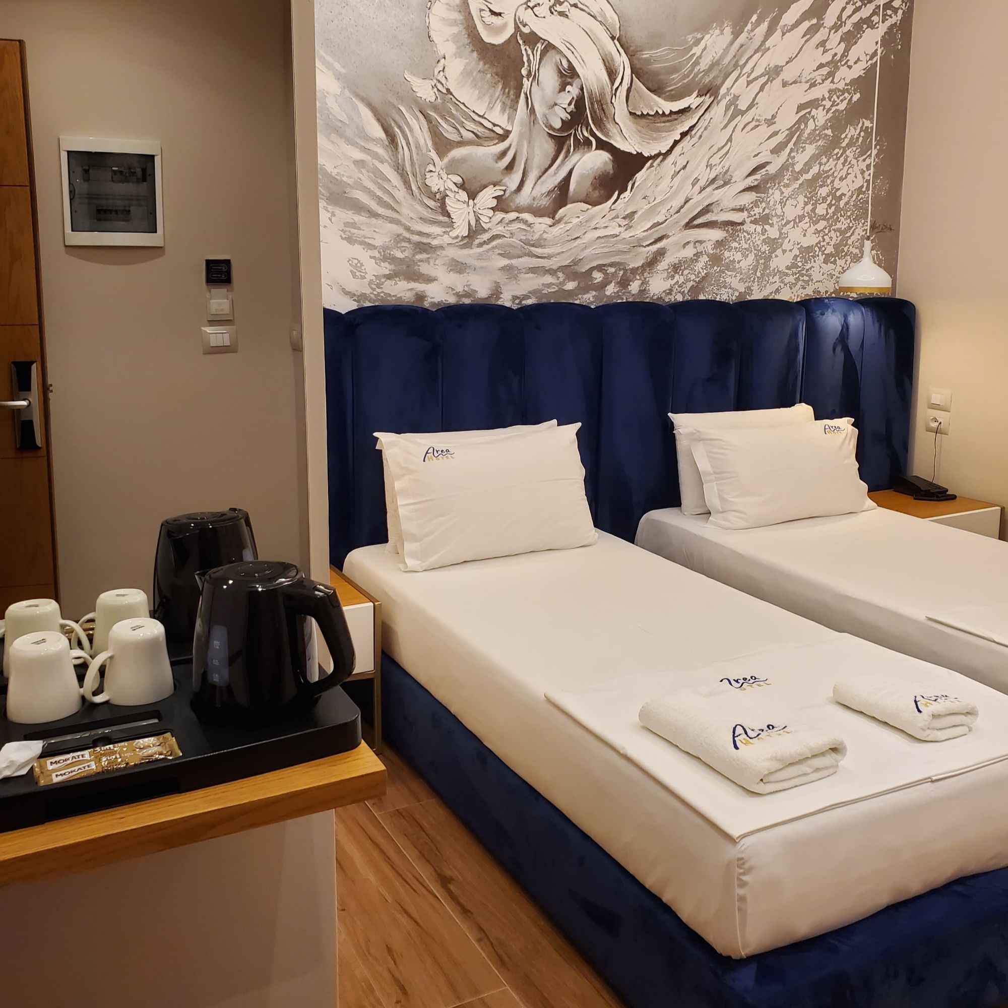 Double or Twin Standard