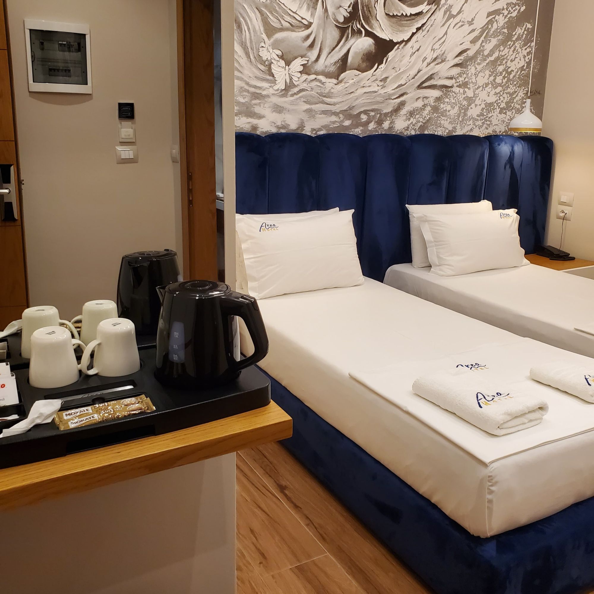 Double or Twin Standard