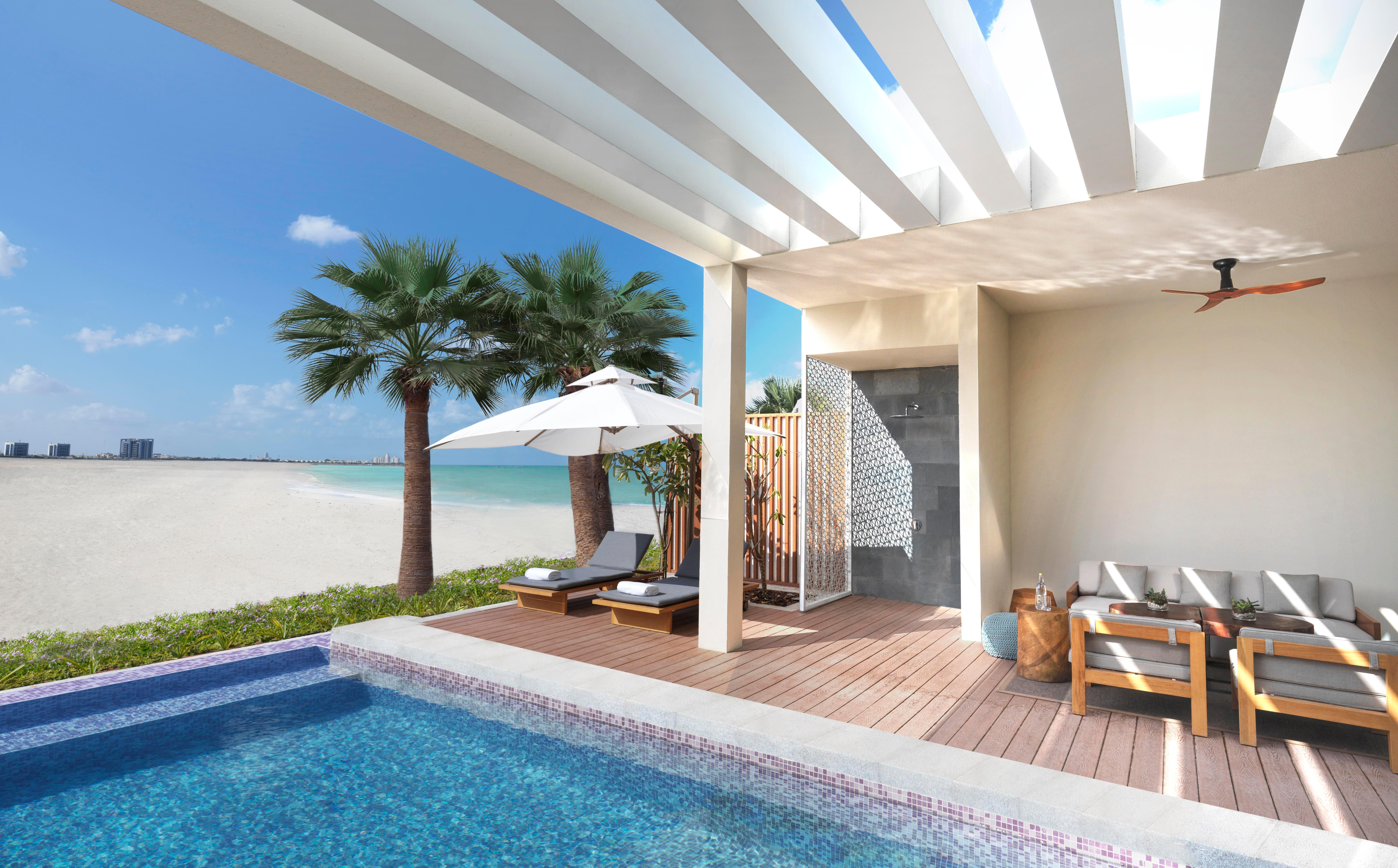 Villa Beach Front with Private Pool