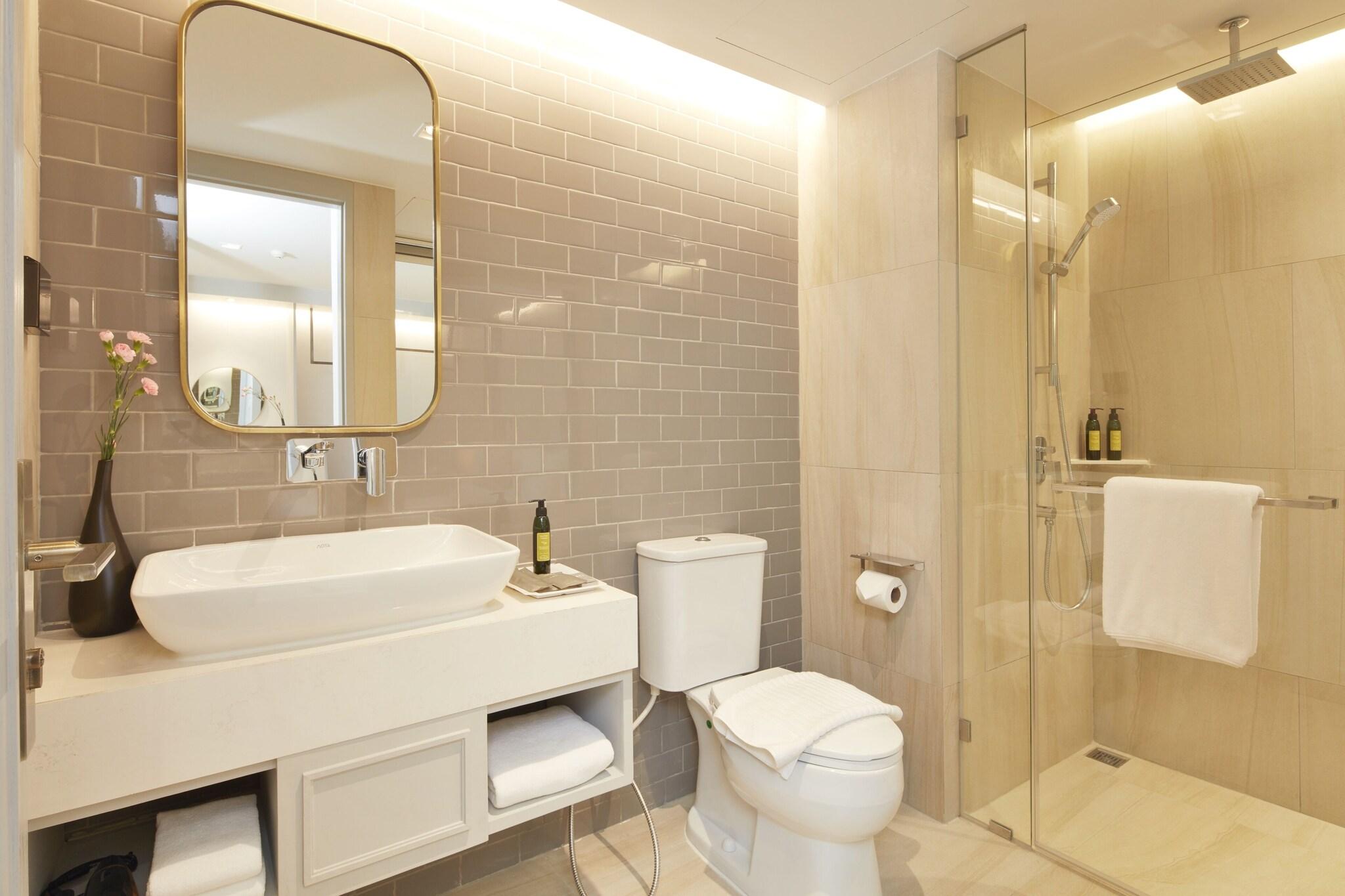 Studio Deluxe with Kitchenette