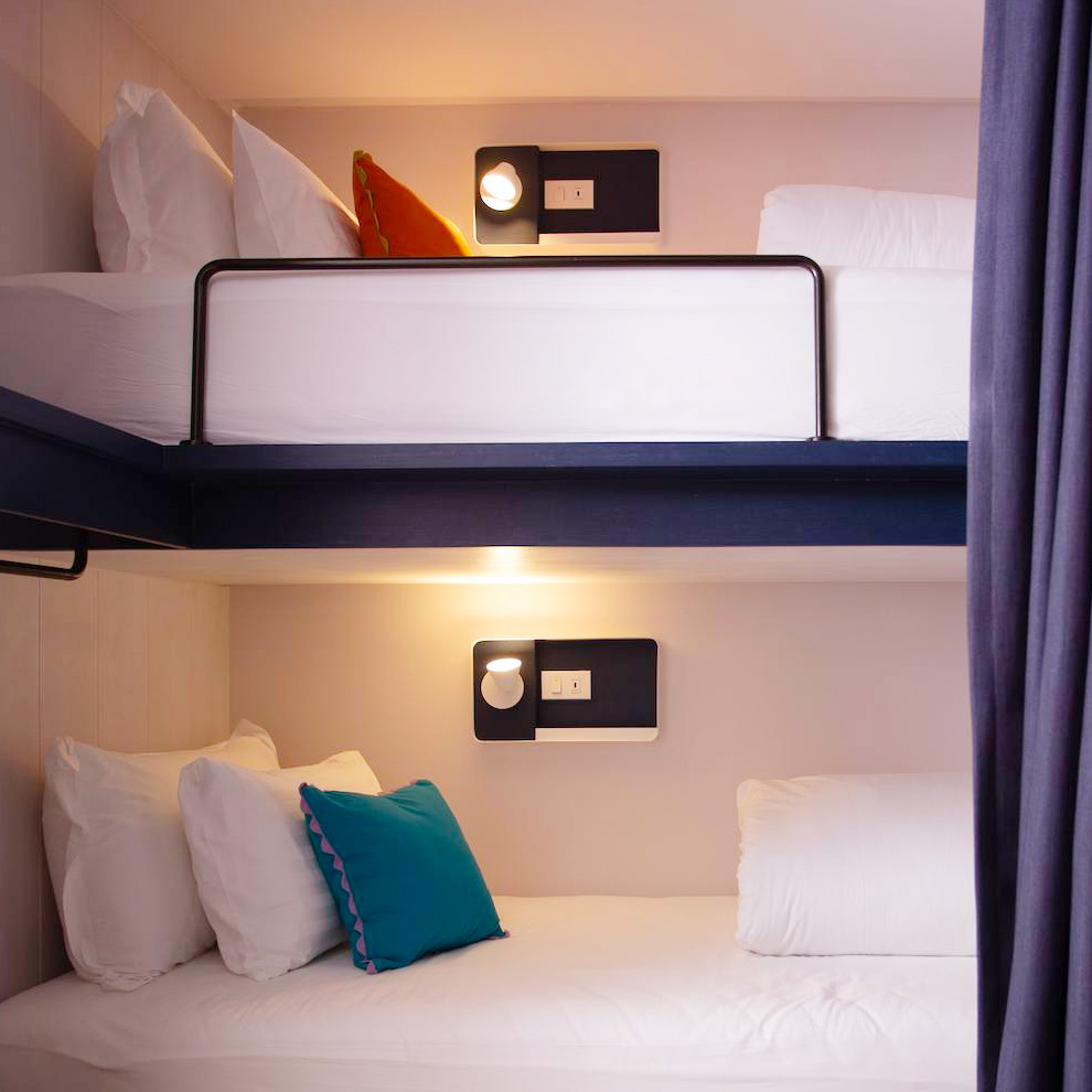 Quadruple Deluxe Premium