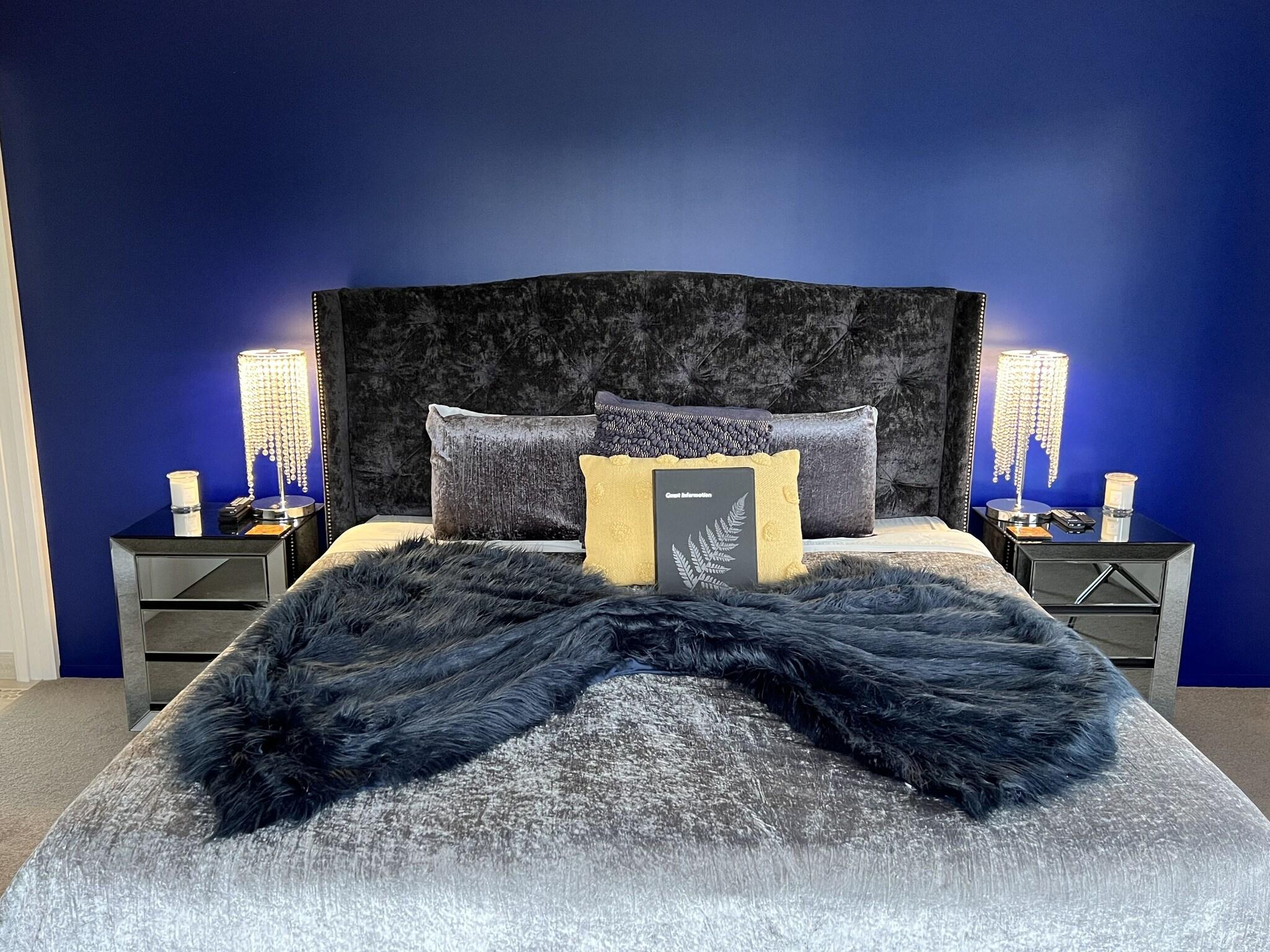 Studio King Size Bed