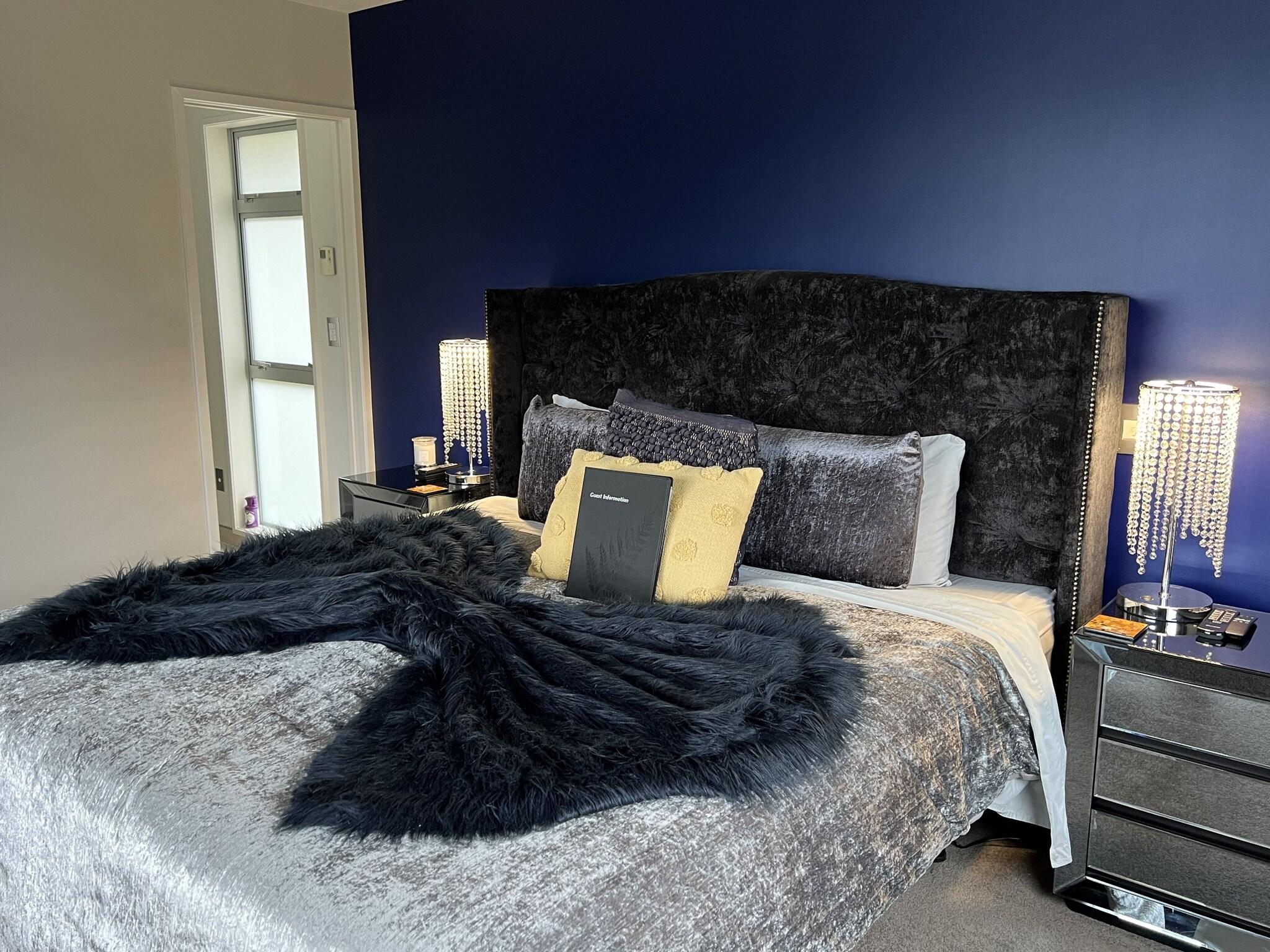 Studio King Size Bed