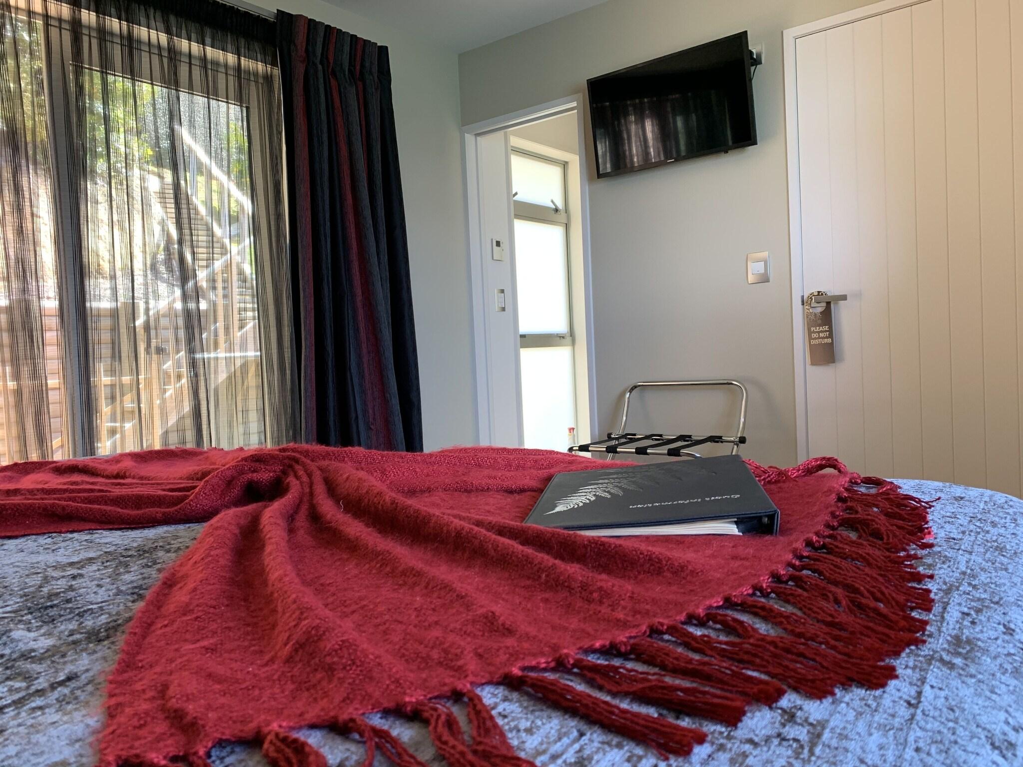 Studio King Size Bed