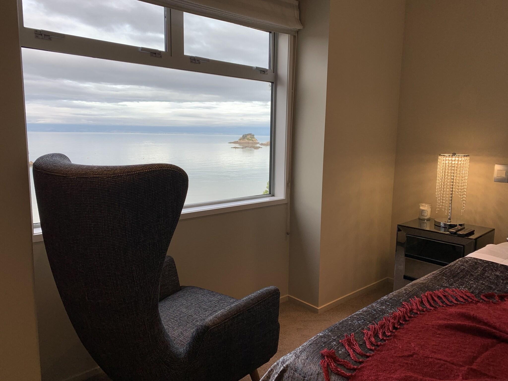 Studio King Size Bed