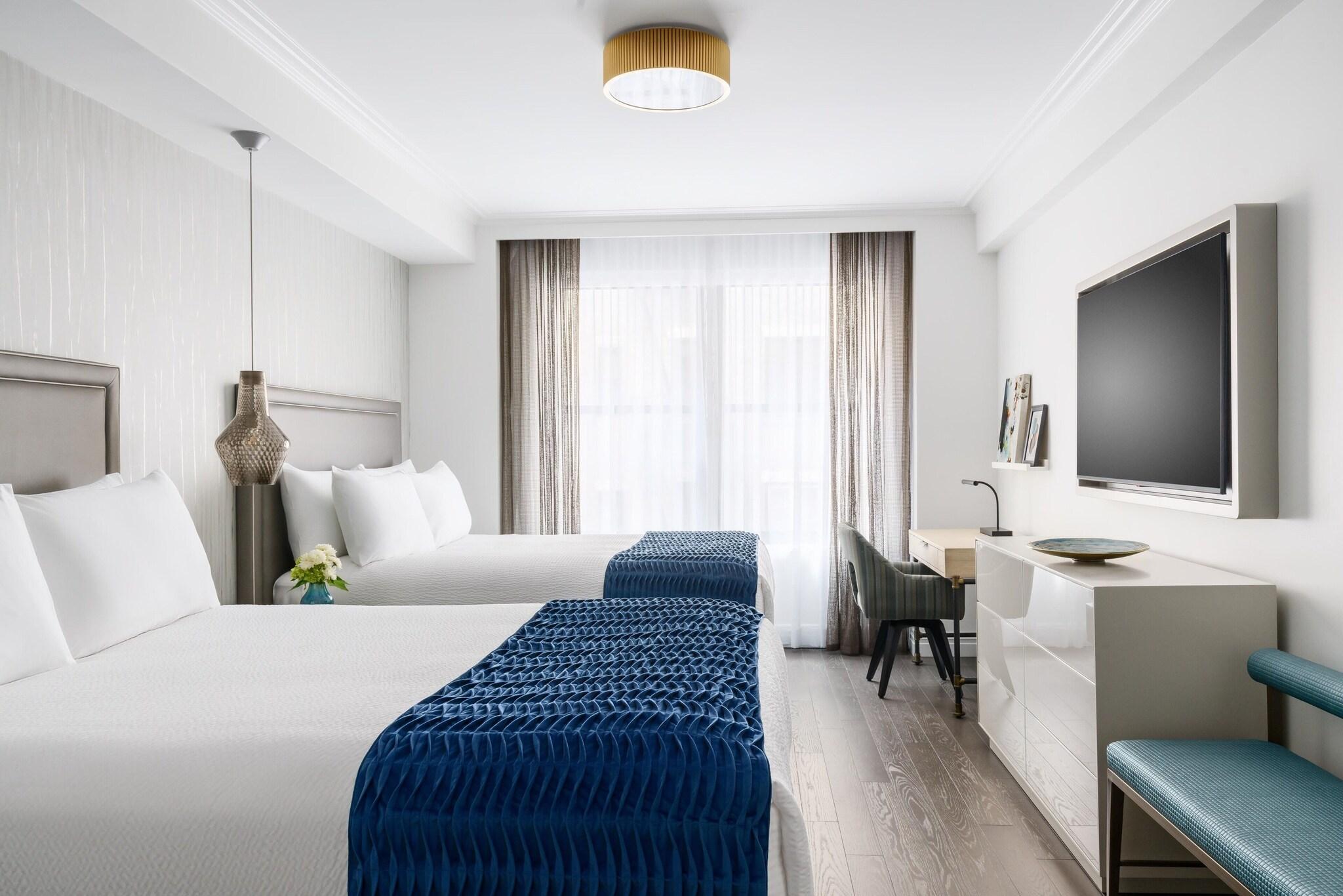 Quadruple Accessible Superior