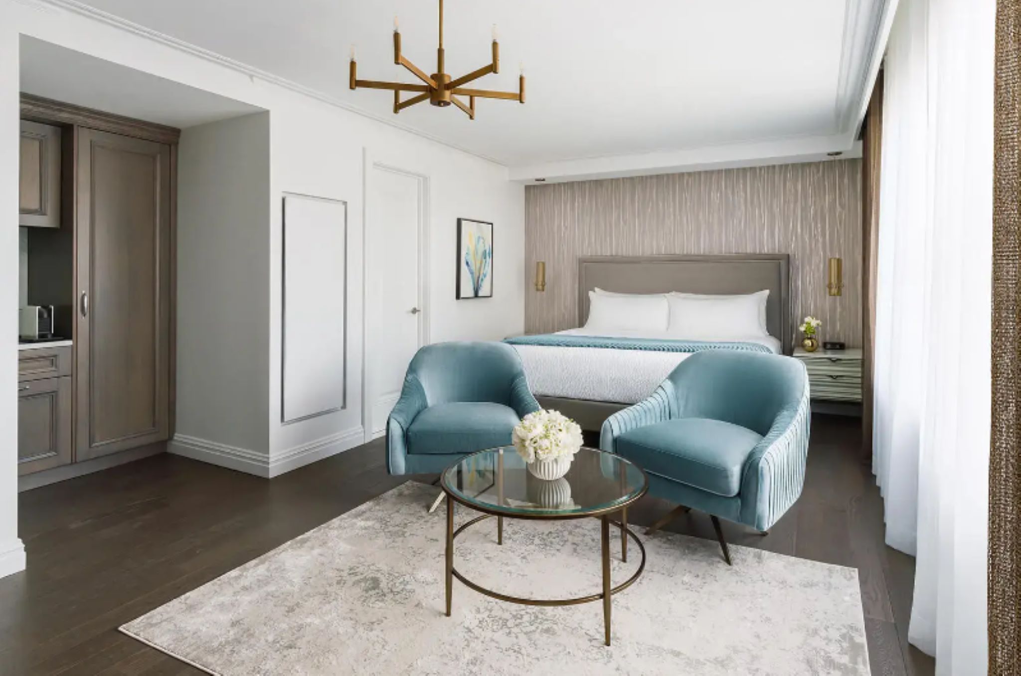 Double Deluxe King Bed