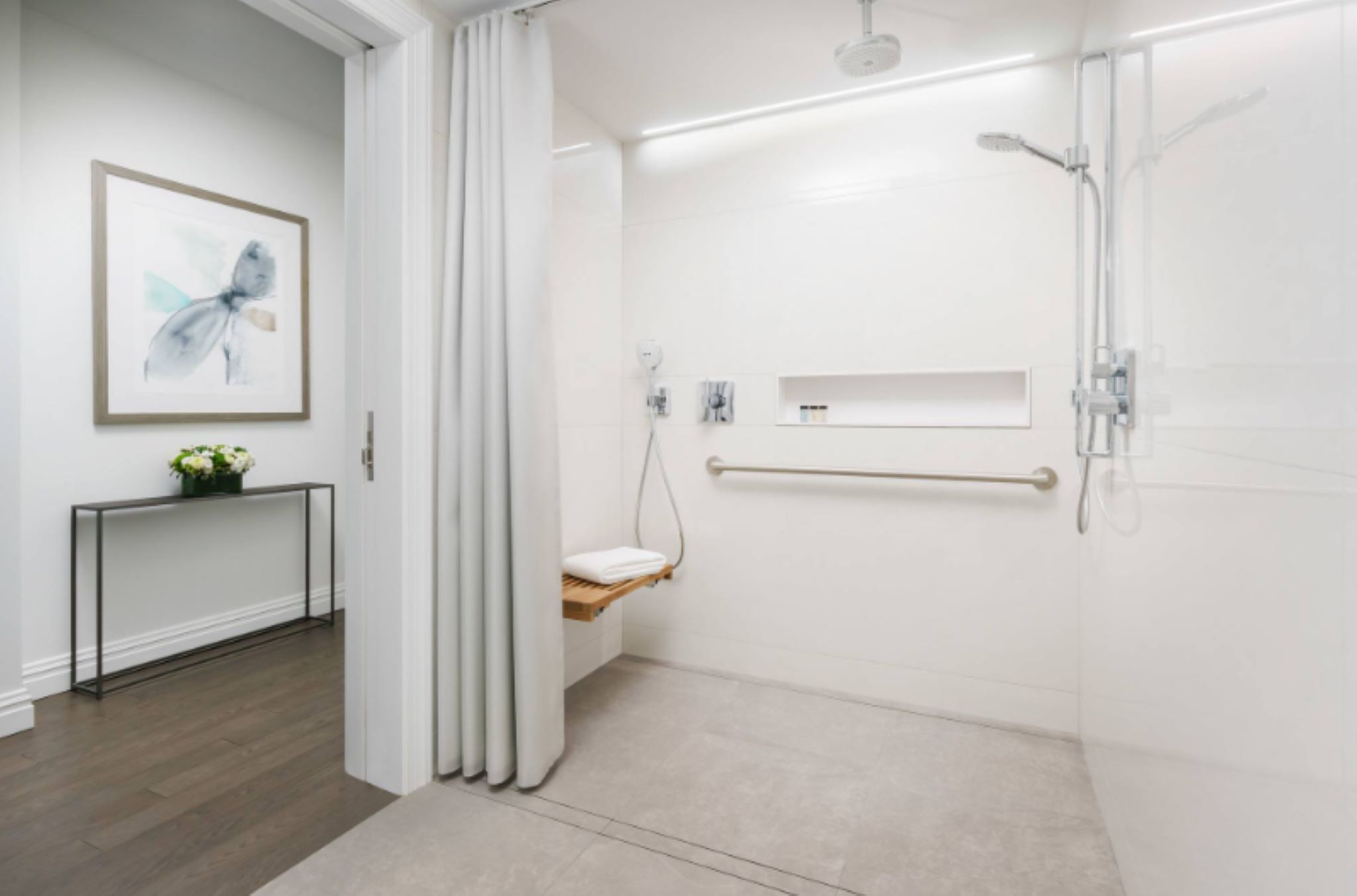 Room Accessible-queen Size Bed