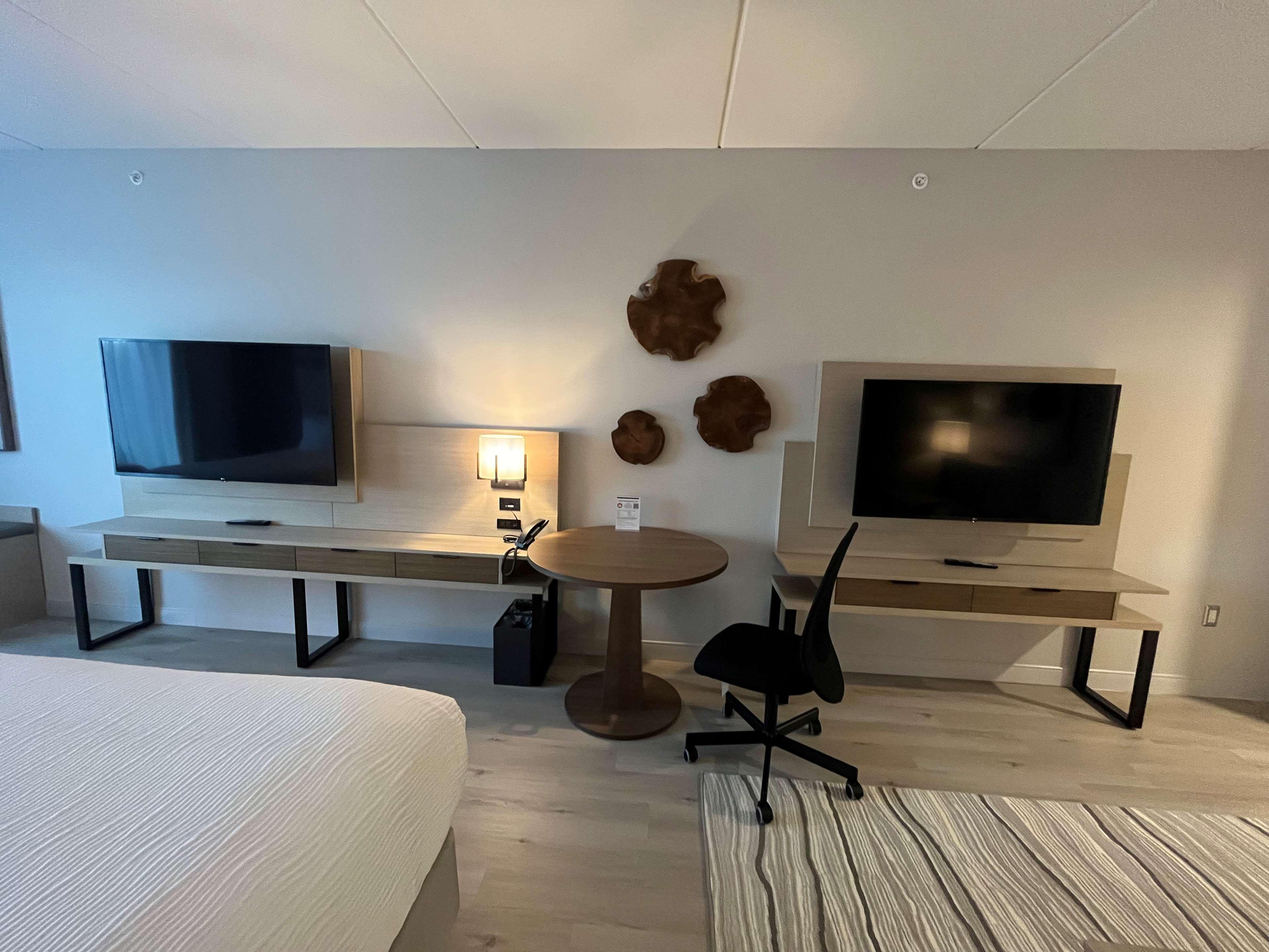 Suite Two Queen Beds