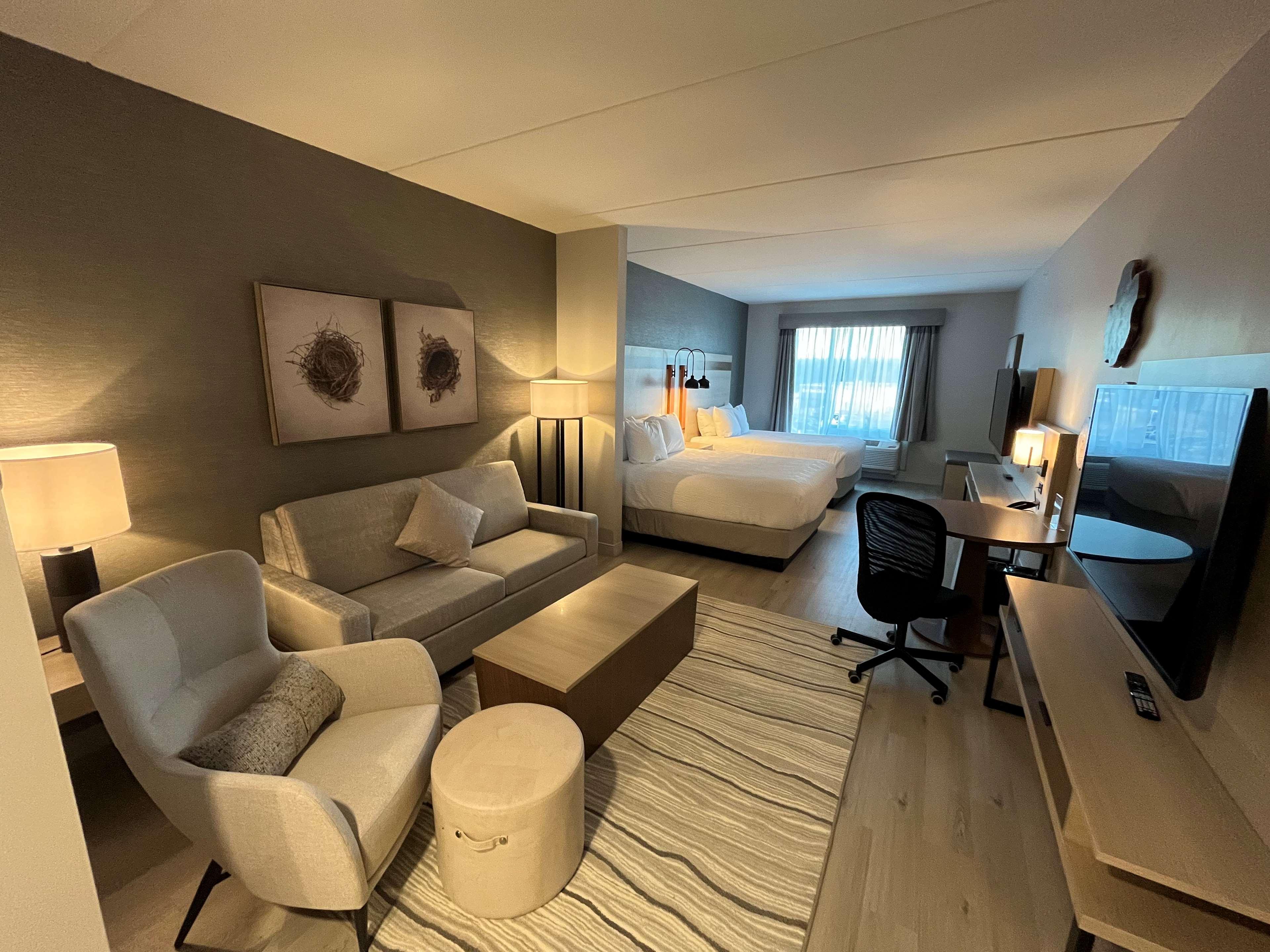 Suite Two Queen Beds