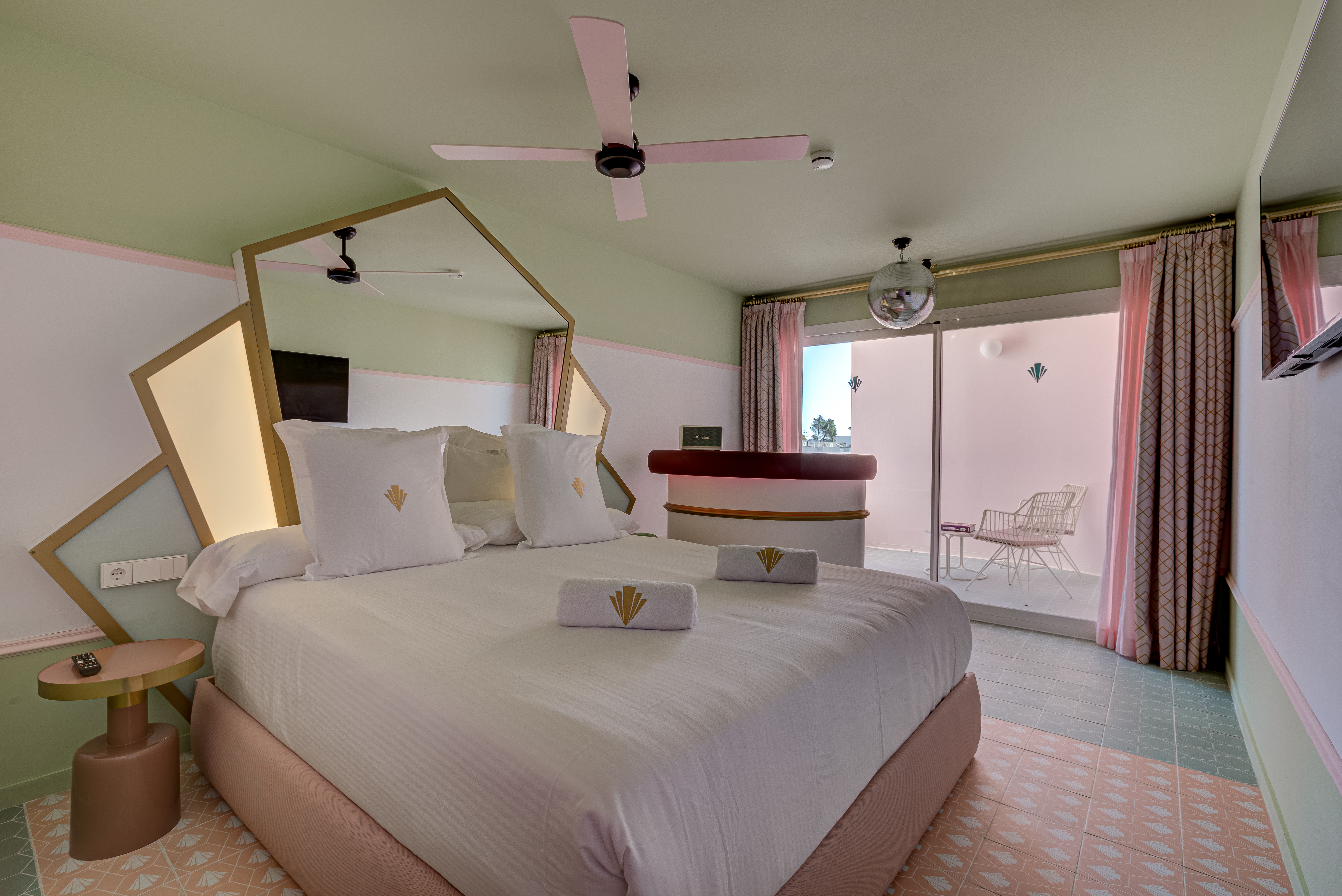 Junior Suite Standard