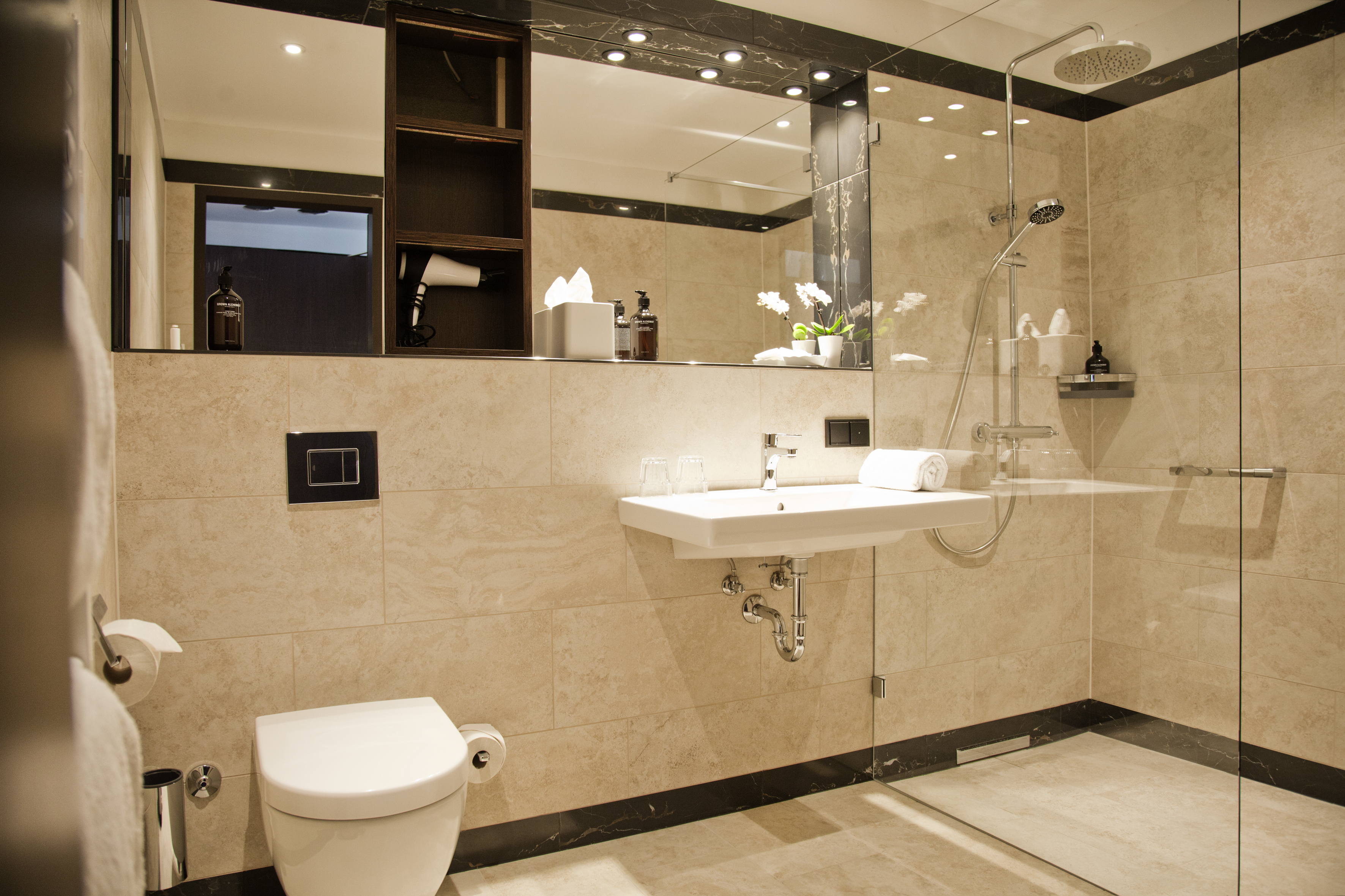 Double One Bedroom One Bathroom