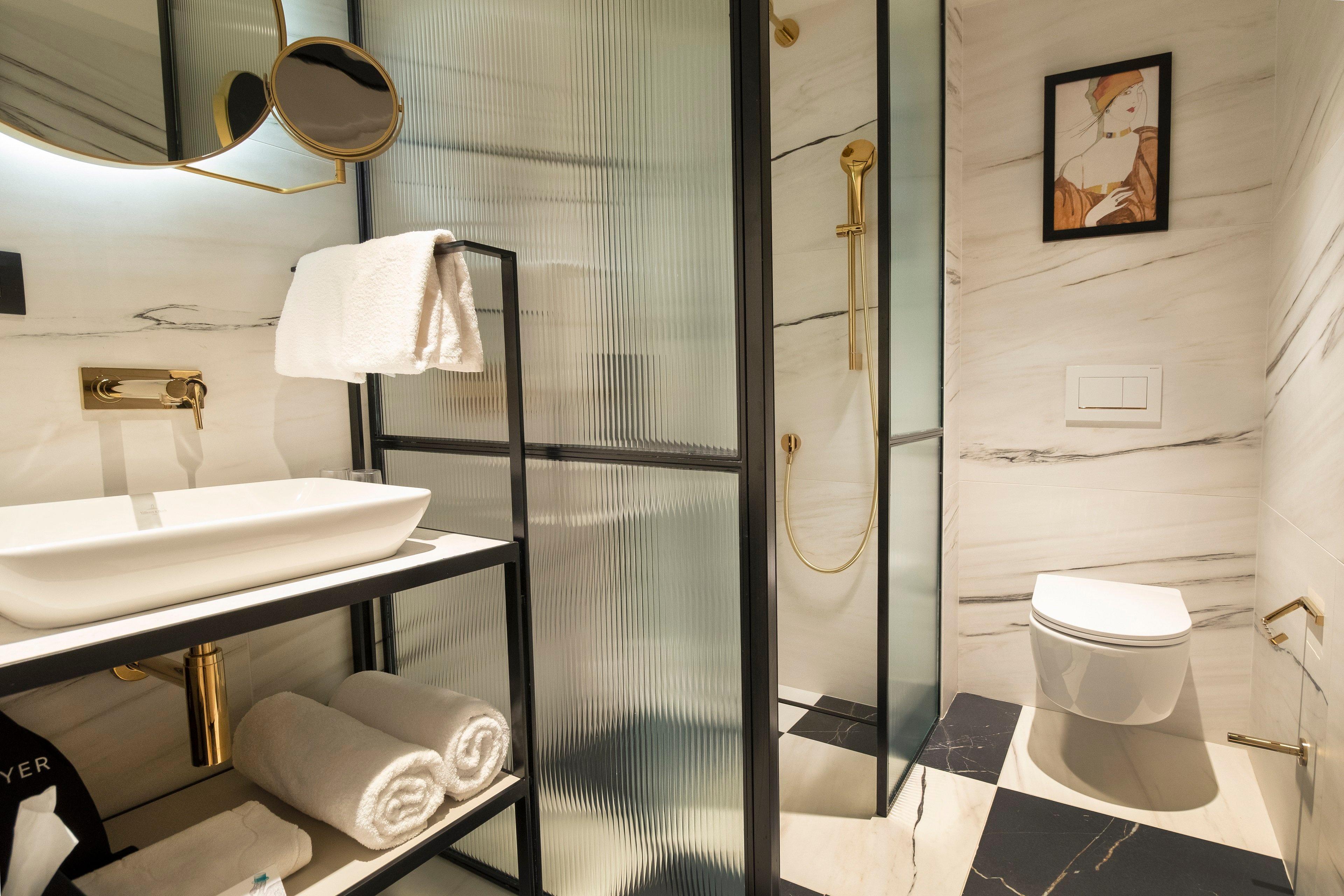 Double Queen Size Bed