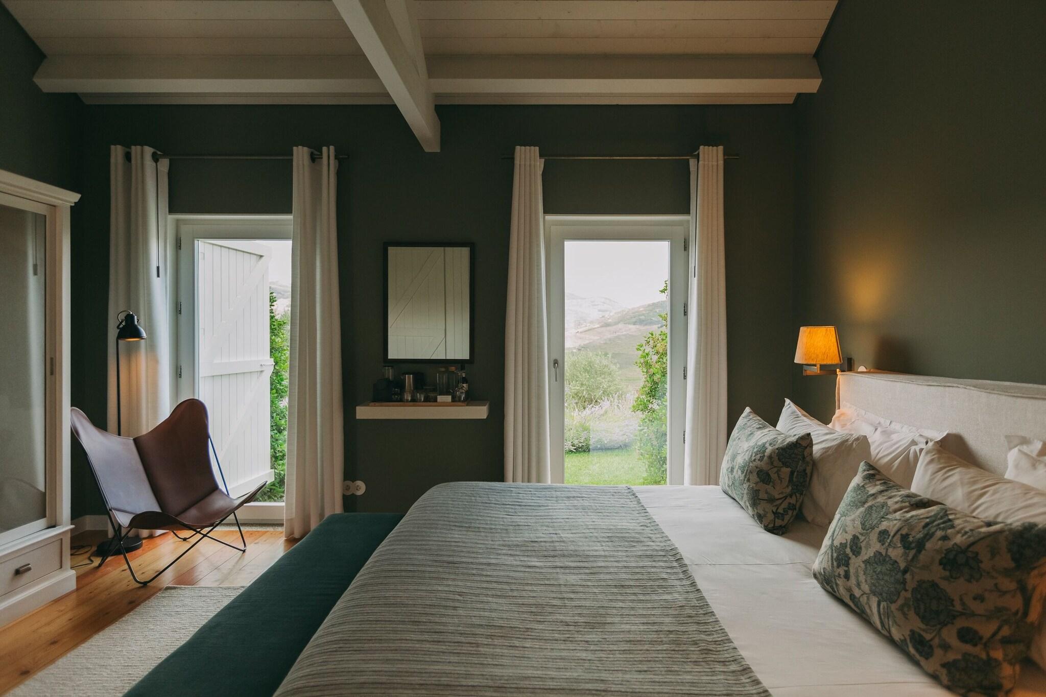 Double Superior King Bed