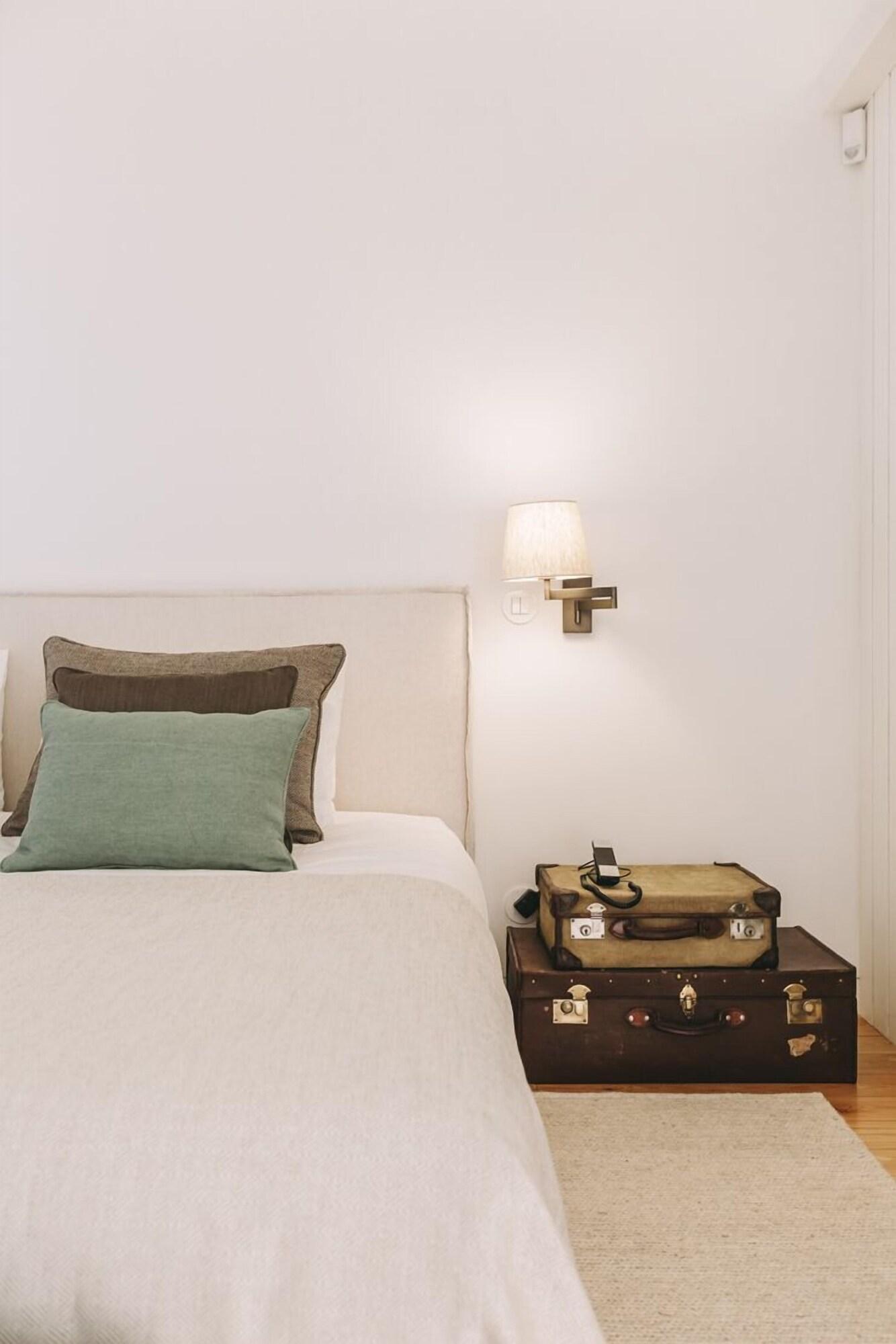 Double Superior King Bed