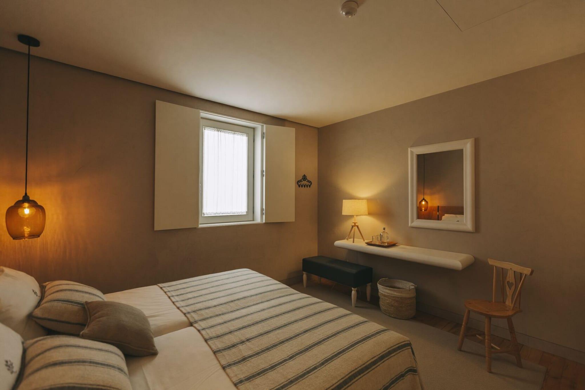 Double or Twin Queen Size Bed