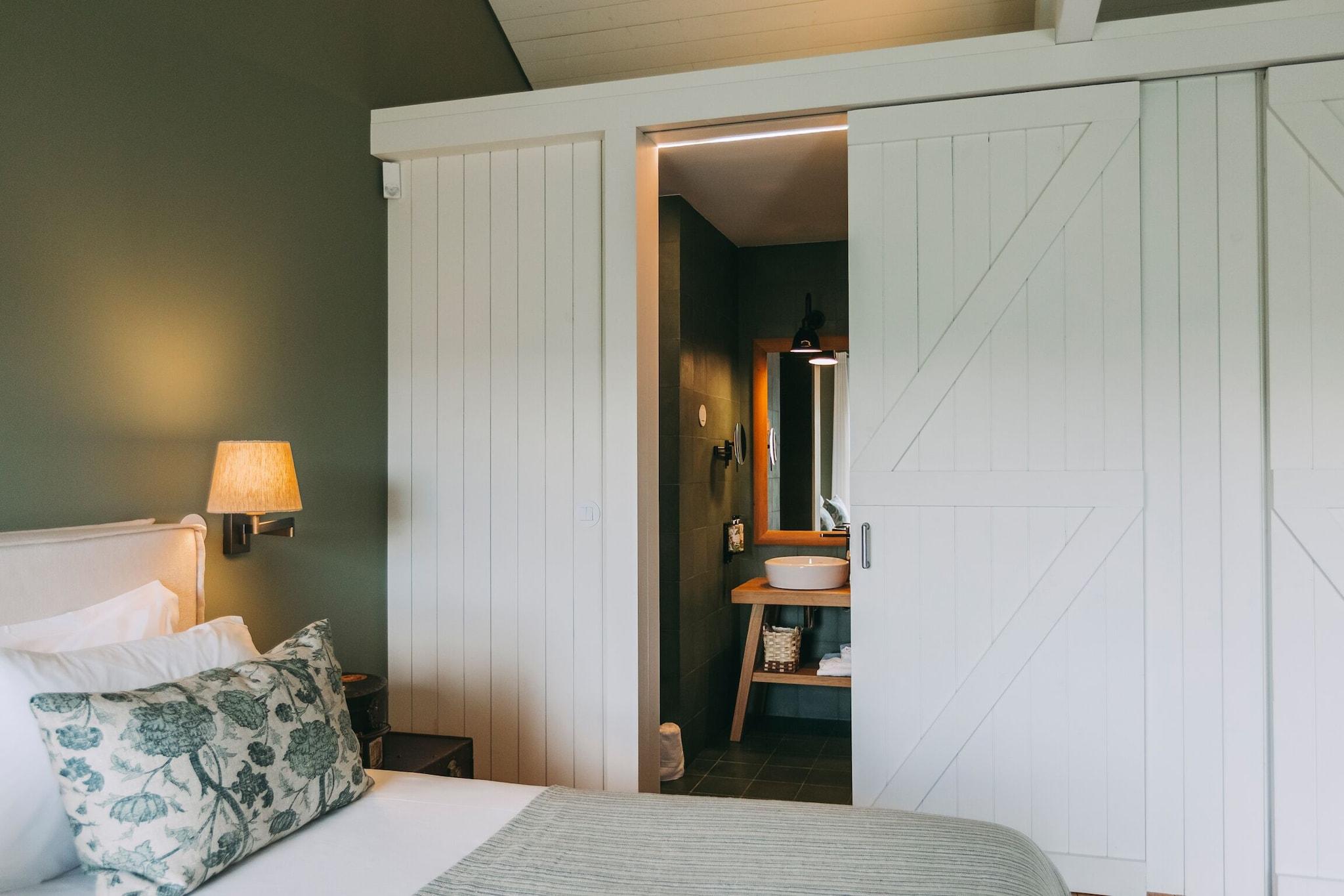 Double Superior King Bed