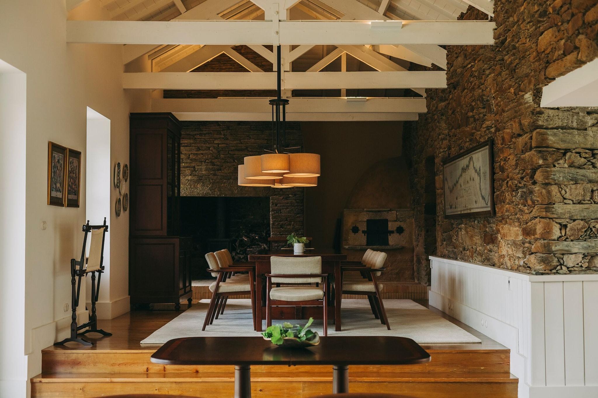 Double Queen Size Bed