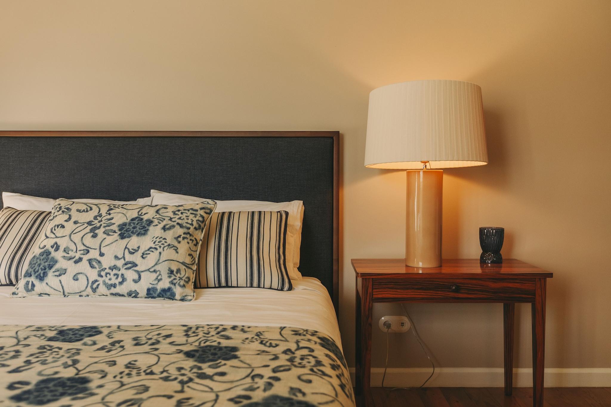 Double Queen Size Bed