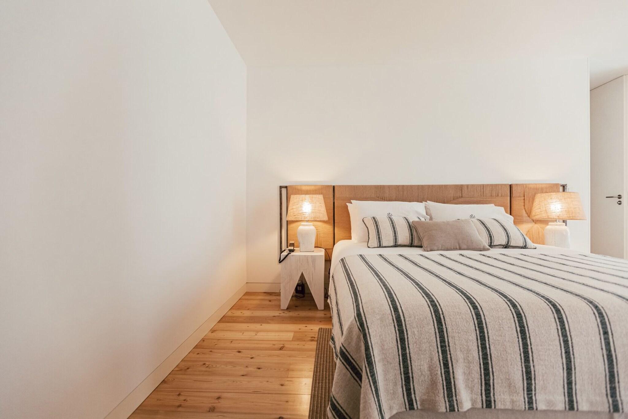 Suite Queen Size Bed