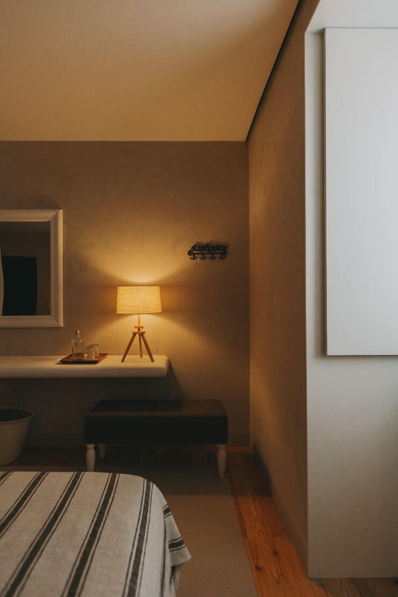 Double Queen Size Bed