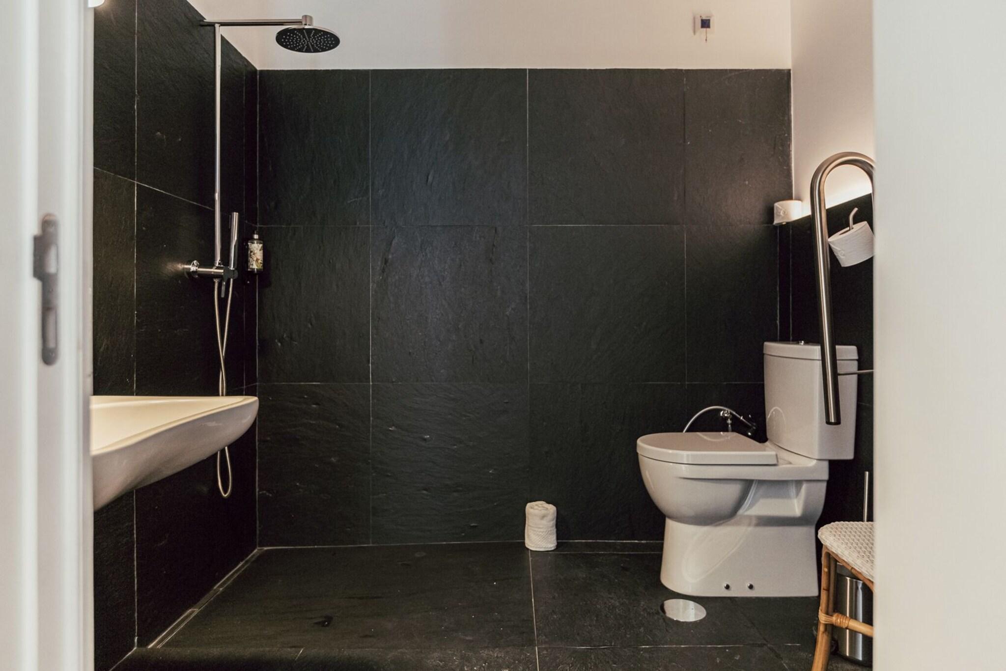 Suite Queen Size Bed