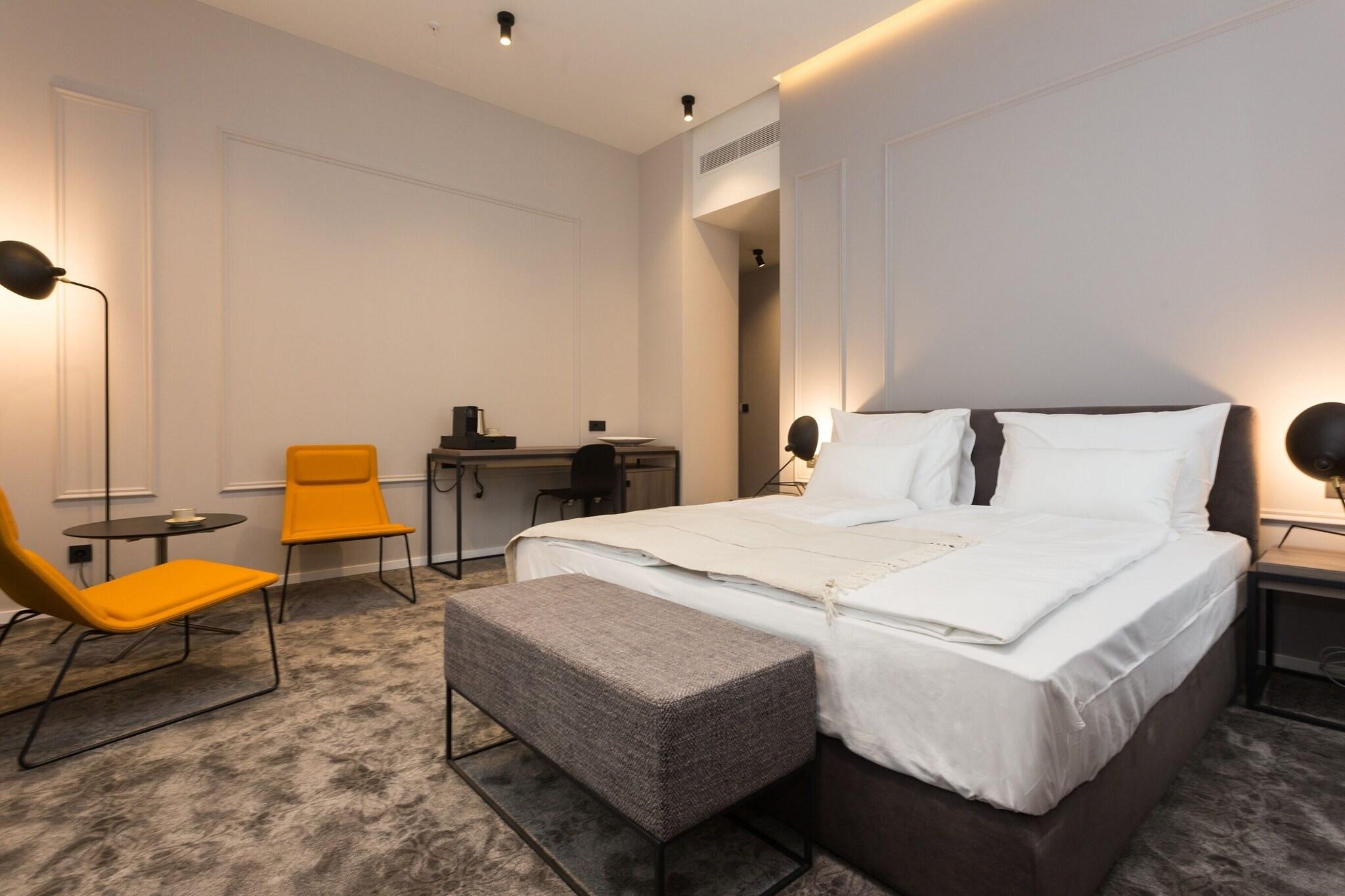 Double Superior King Bed