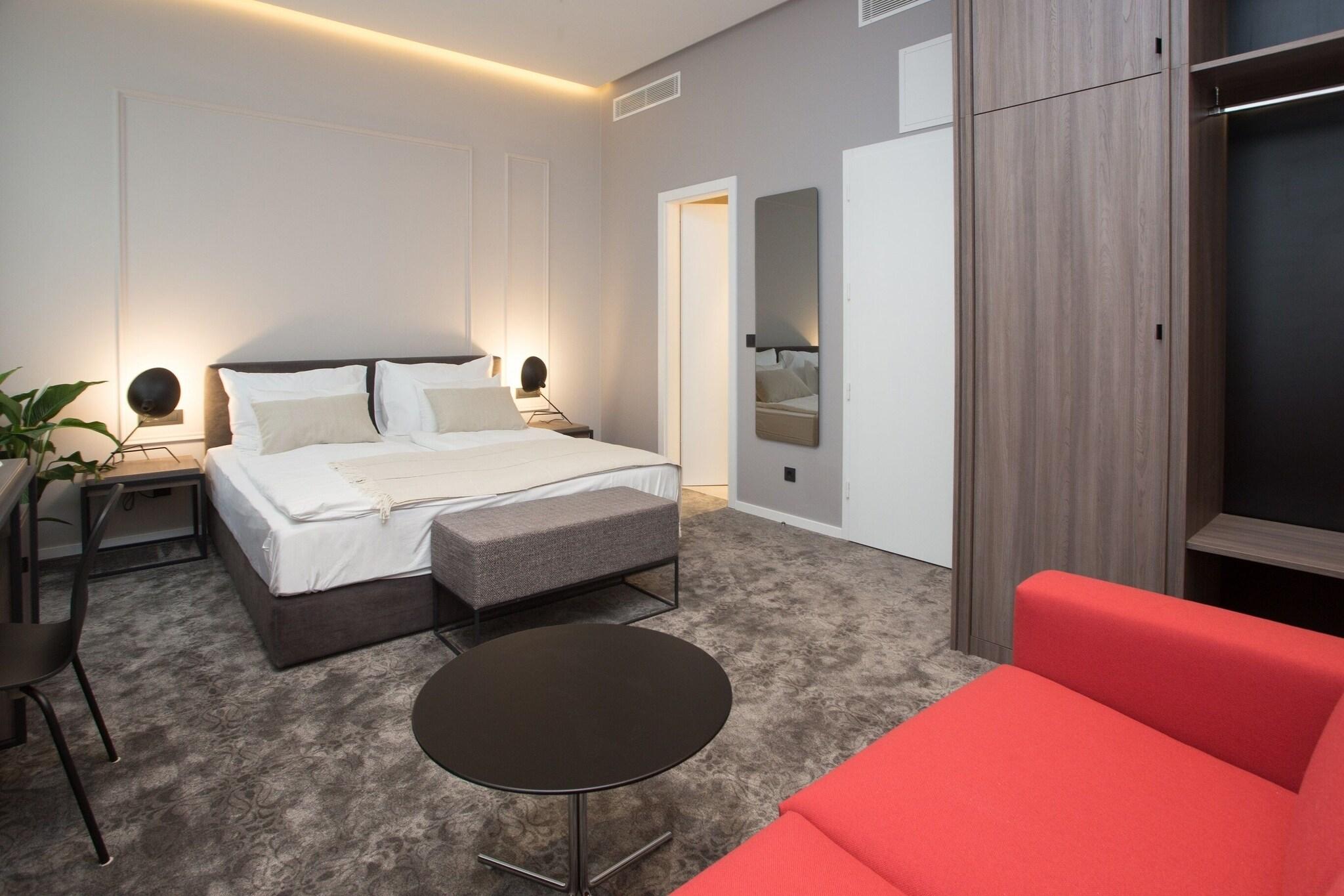 Double Superior King Bed