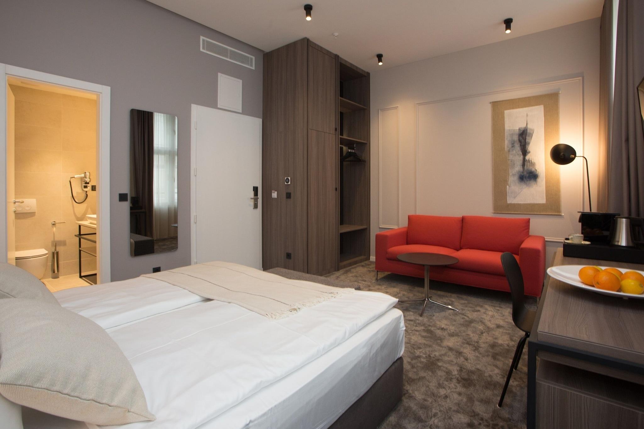 Double Superior King Bed