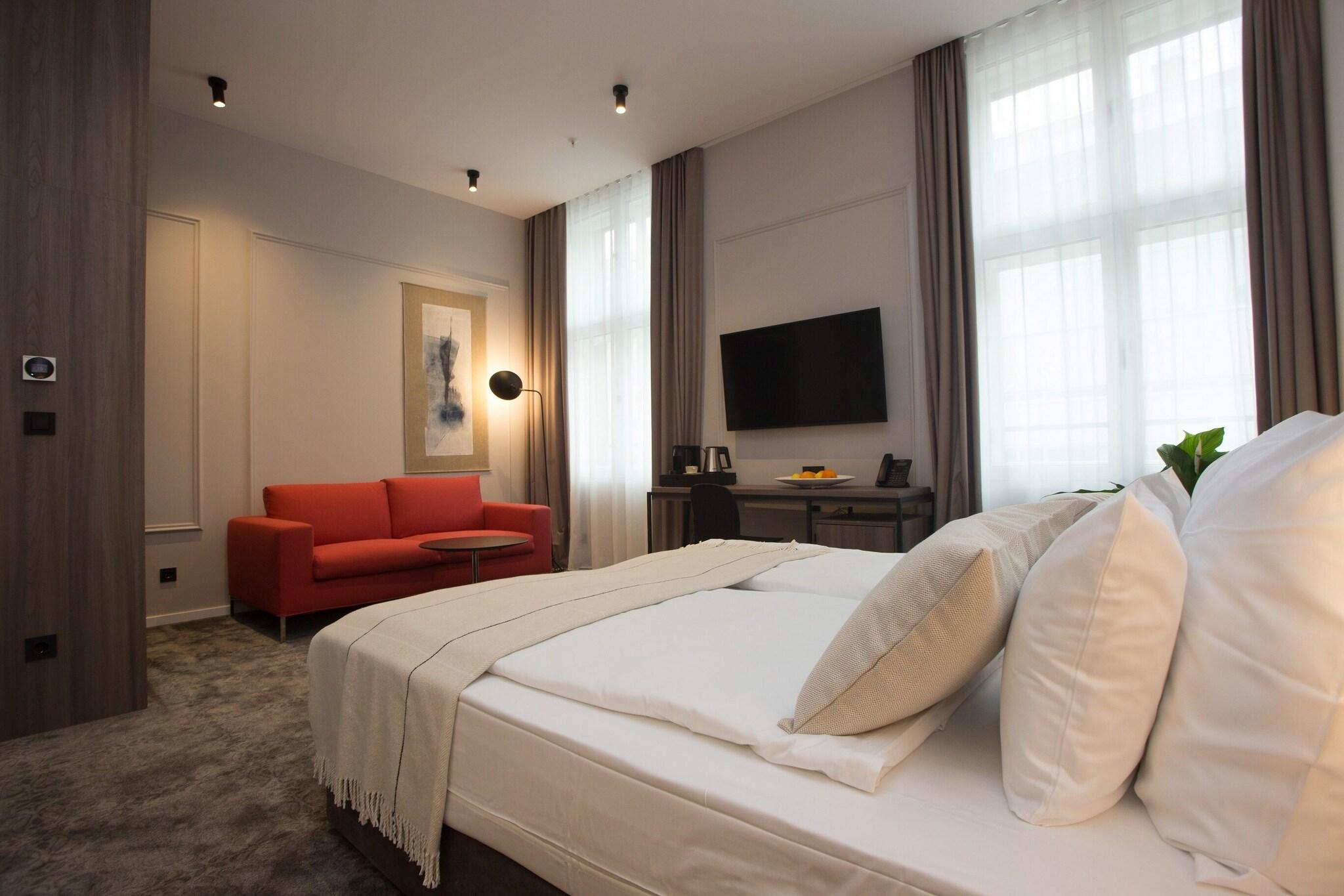 Double Superior King Bed