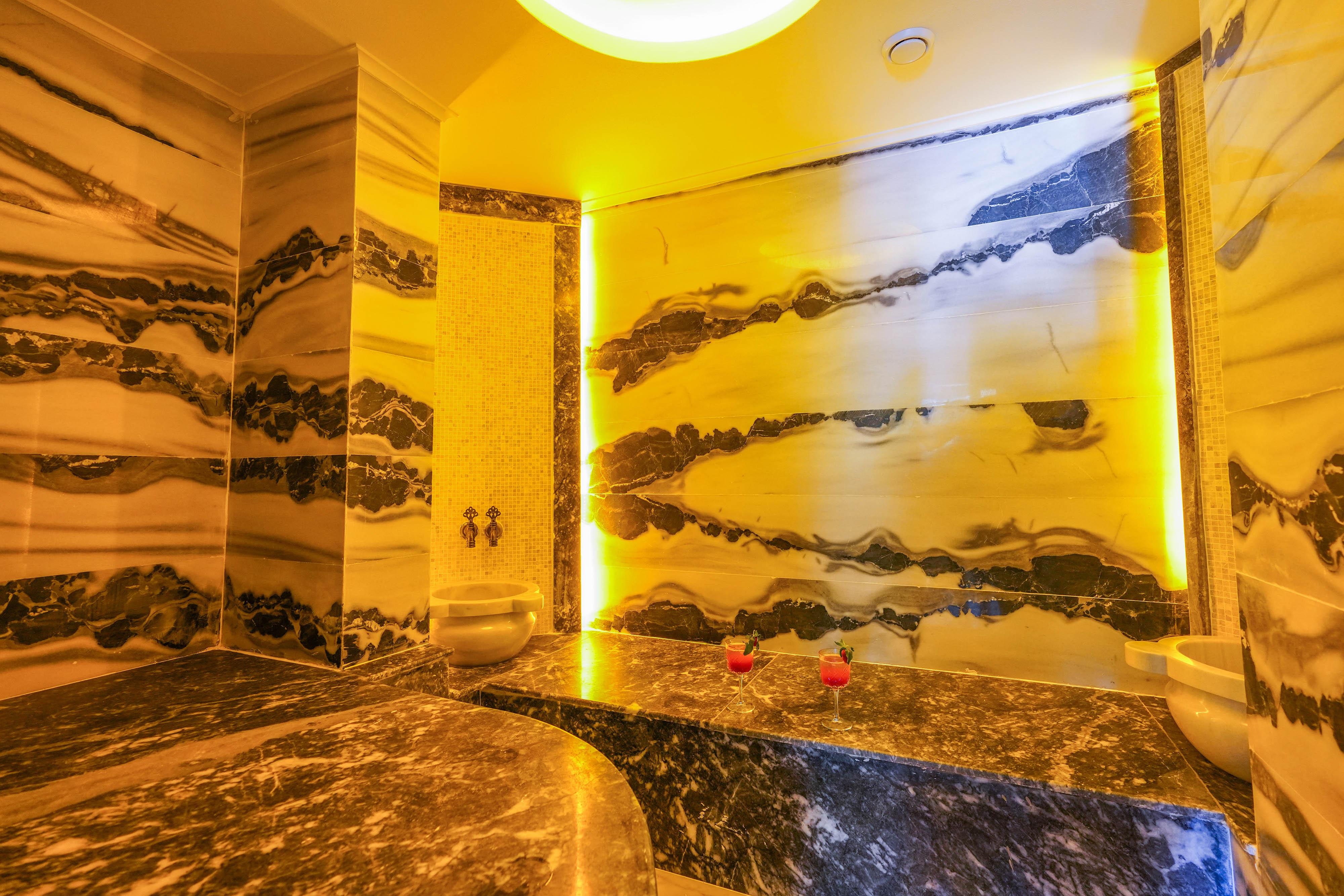 Villa Three Bedrooms Three Bathrooms