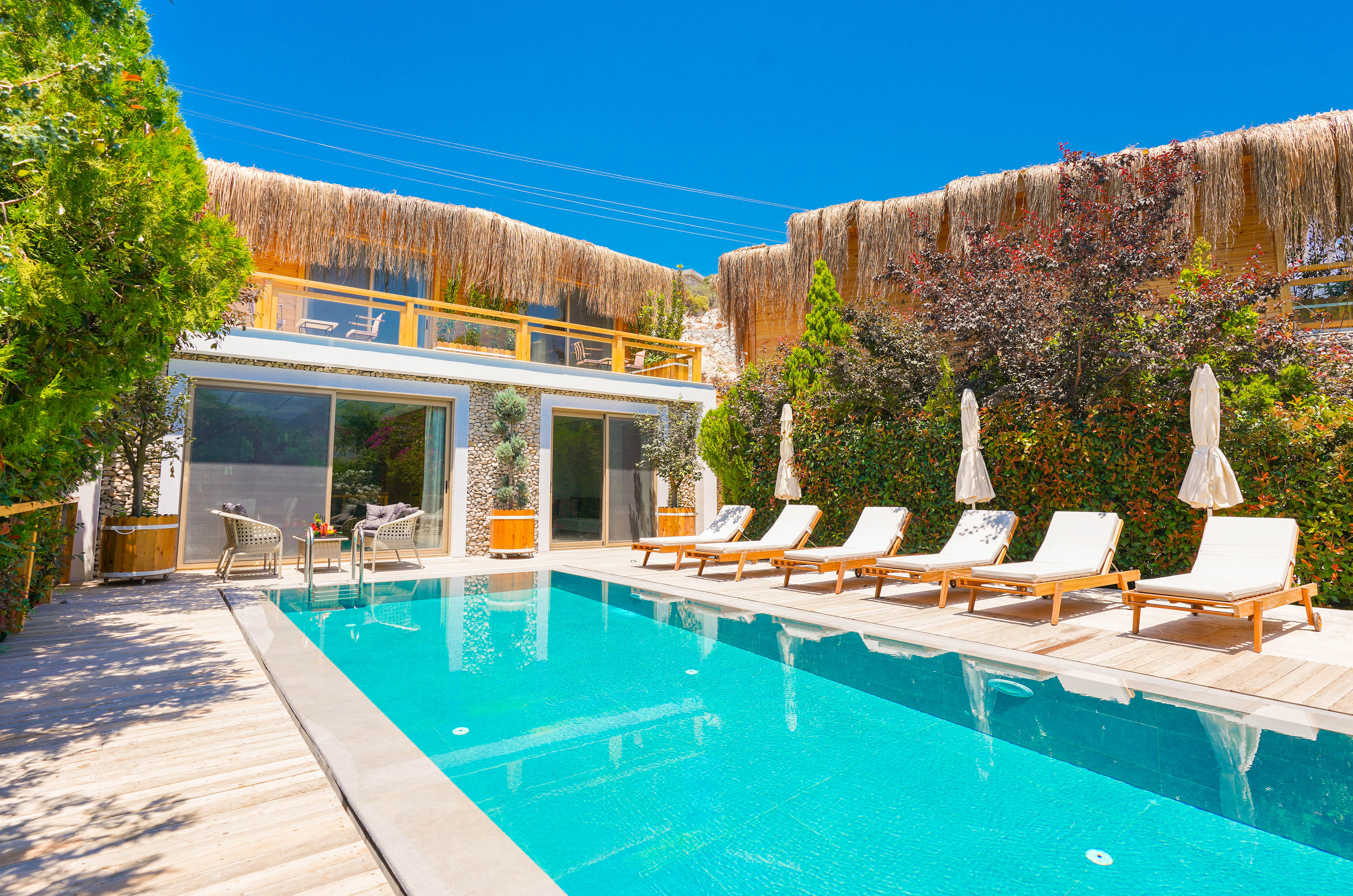 Villa Three Bedrooms Three Bathrooms