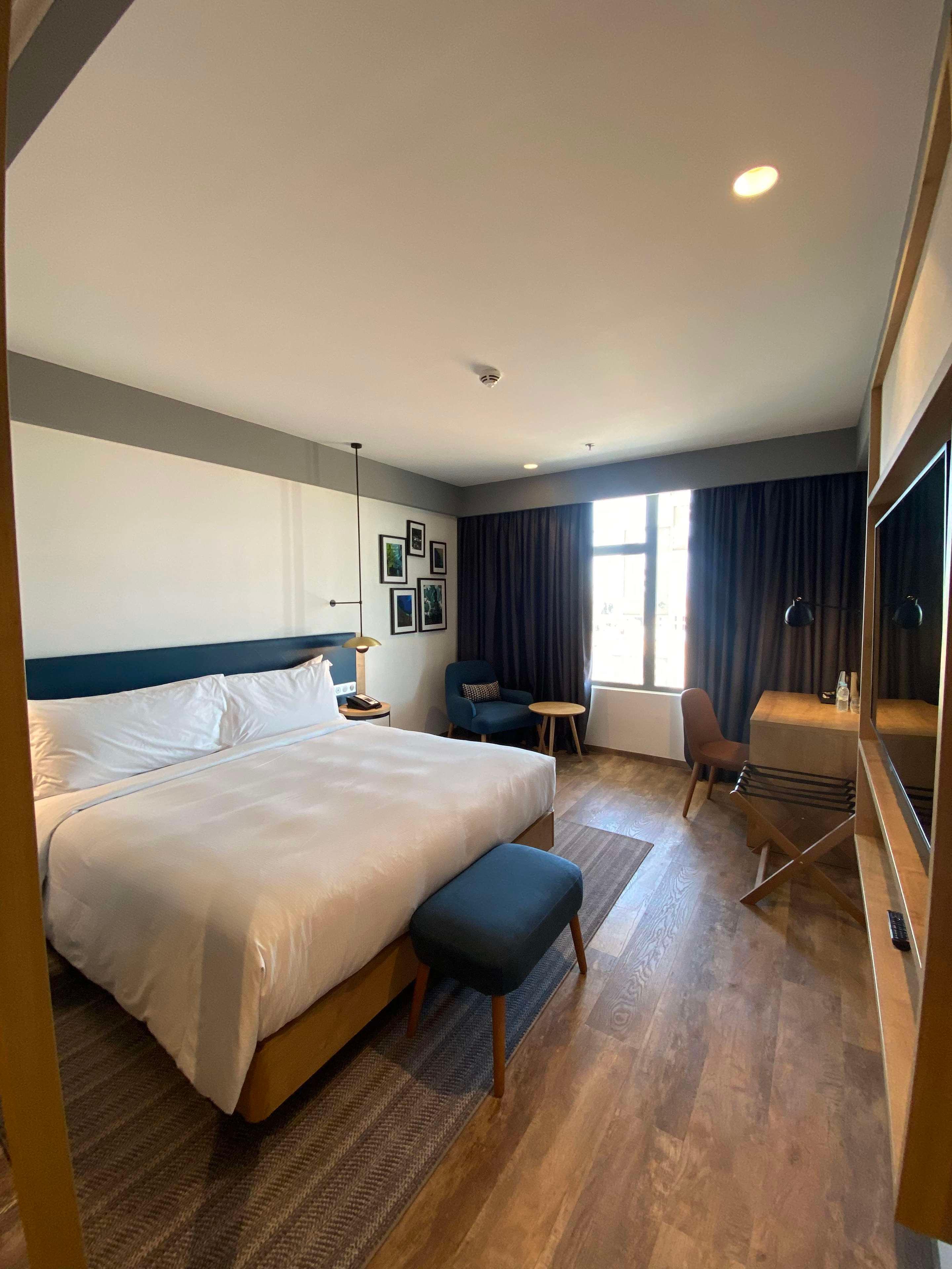 Double King Size Bed