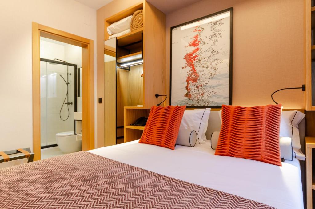 Double or Twin Standard