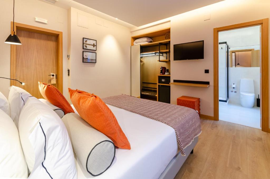 Double or Twin Superior