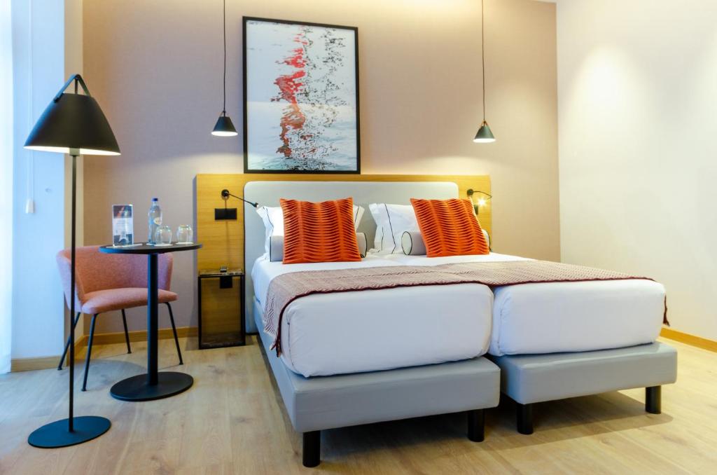 Double or Twin Superior