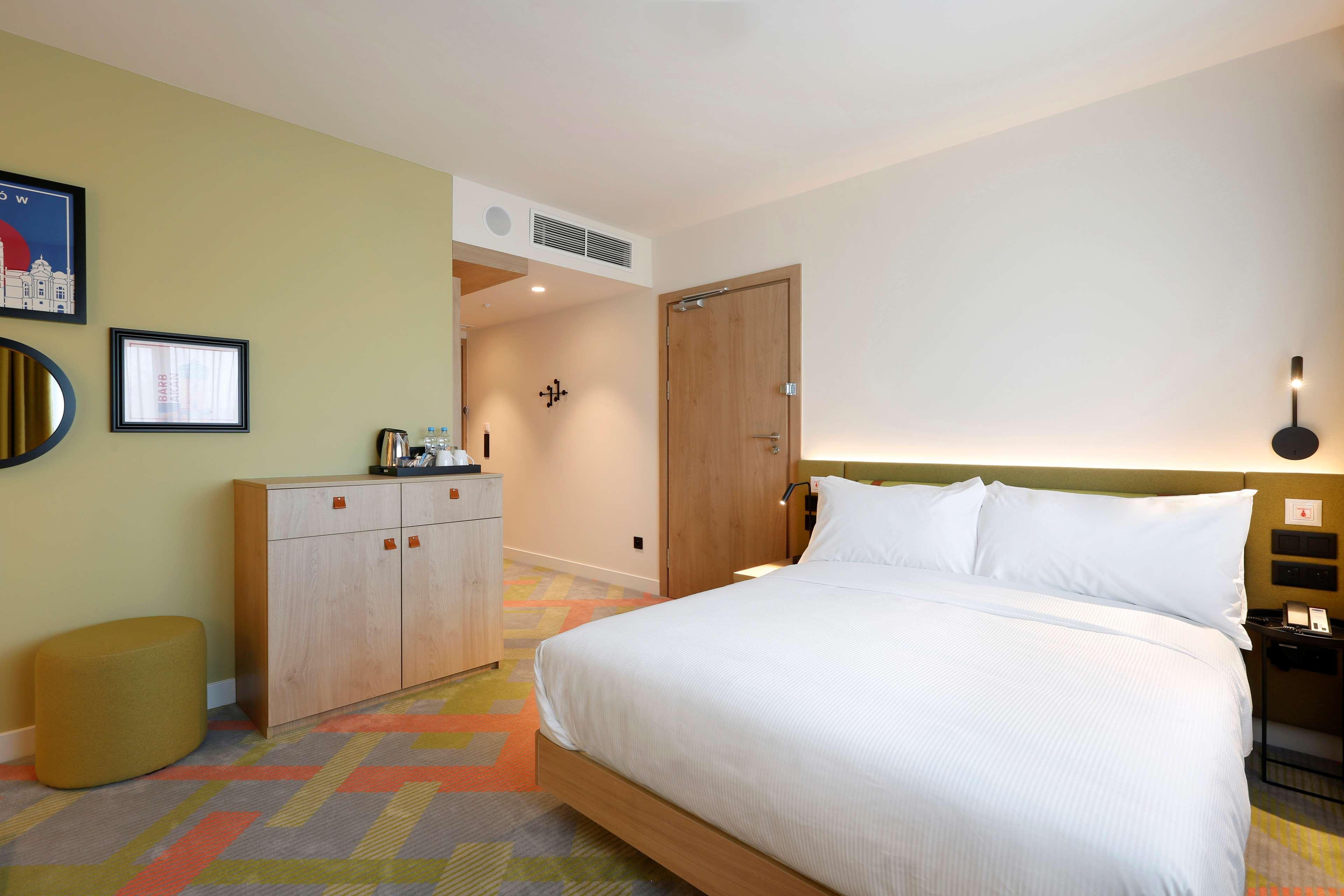 Double Accessible-queen Size Bed